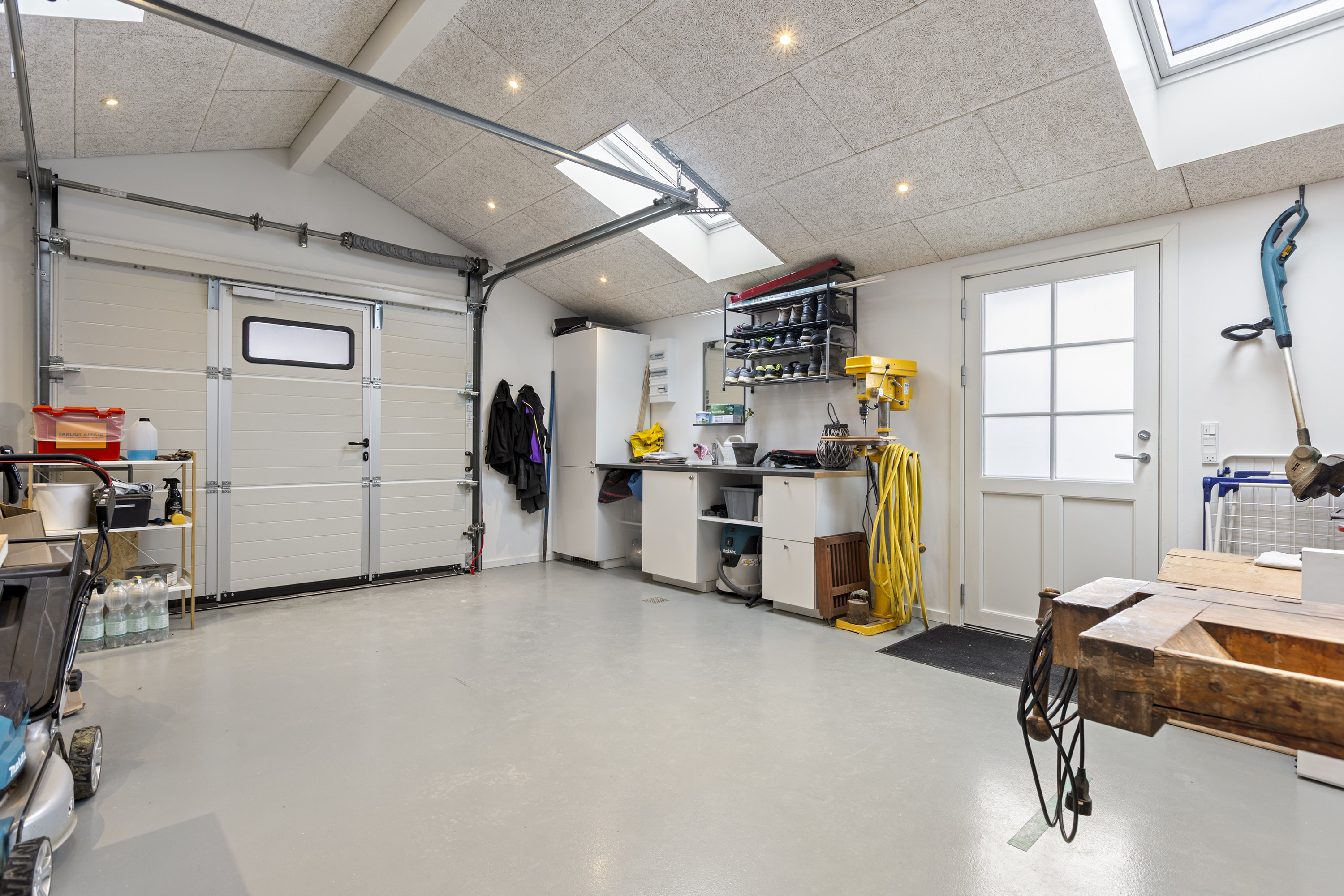 Fremhævet garage billede i fuldskærmstilstand. Billede af Sikavej 50, 4050 Skibby