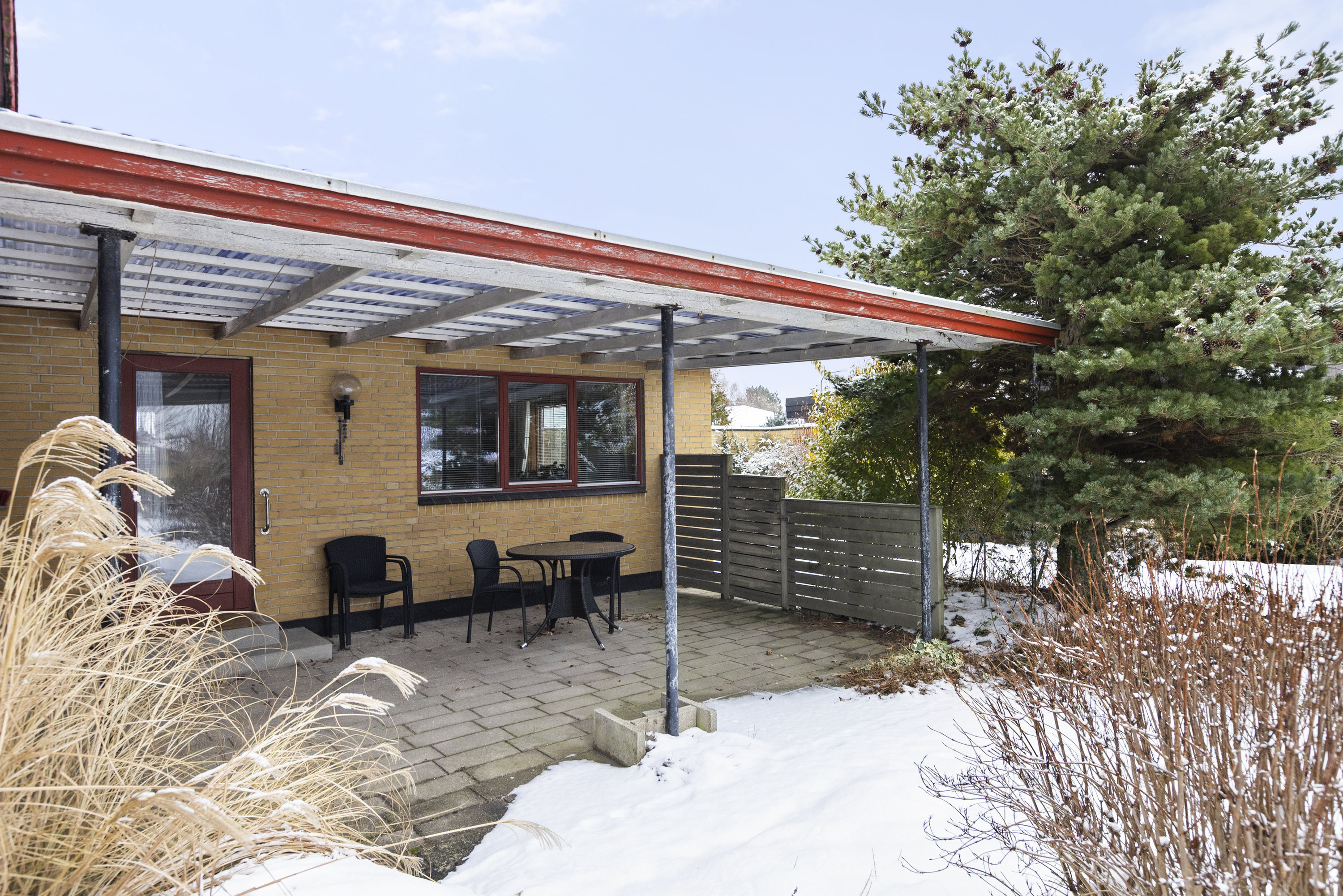 Fremhævet overdækket terrasse billede i fuldskærmstilstand. Billede af Lyshøj 7, 4220 Korsør