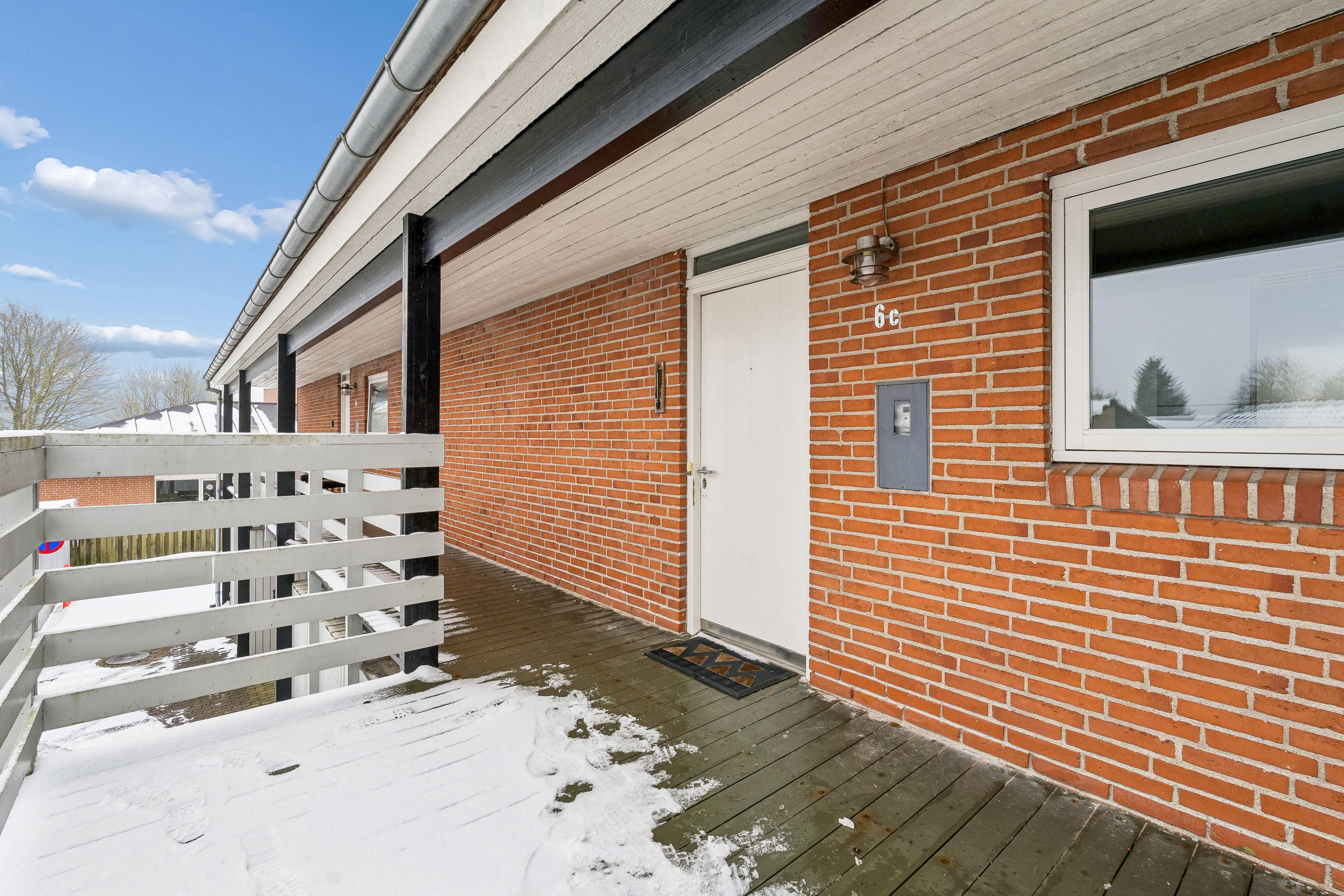 Fremhævet indgangsparti billede i fuldskærmstilstand. Billede af Horsensvej 6C, 1., 8722 Hedensted