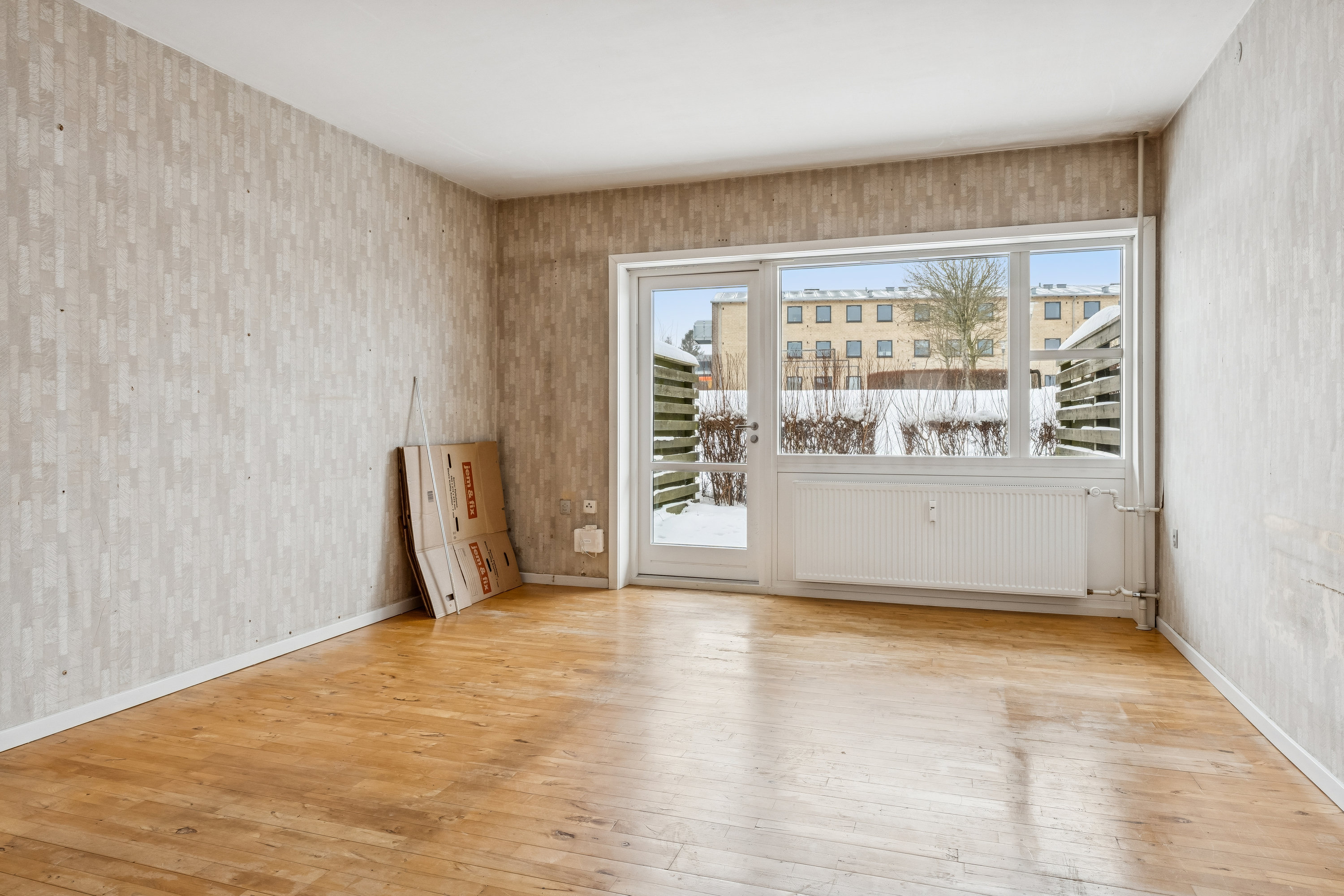 Miniaturebillede 1: stue. Billede af Roald Amundsens Vej 11, st.., 9210 Aalborg SØ