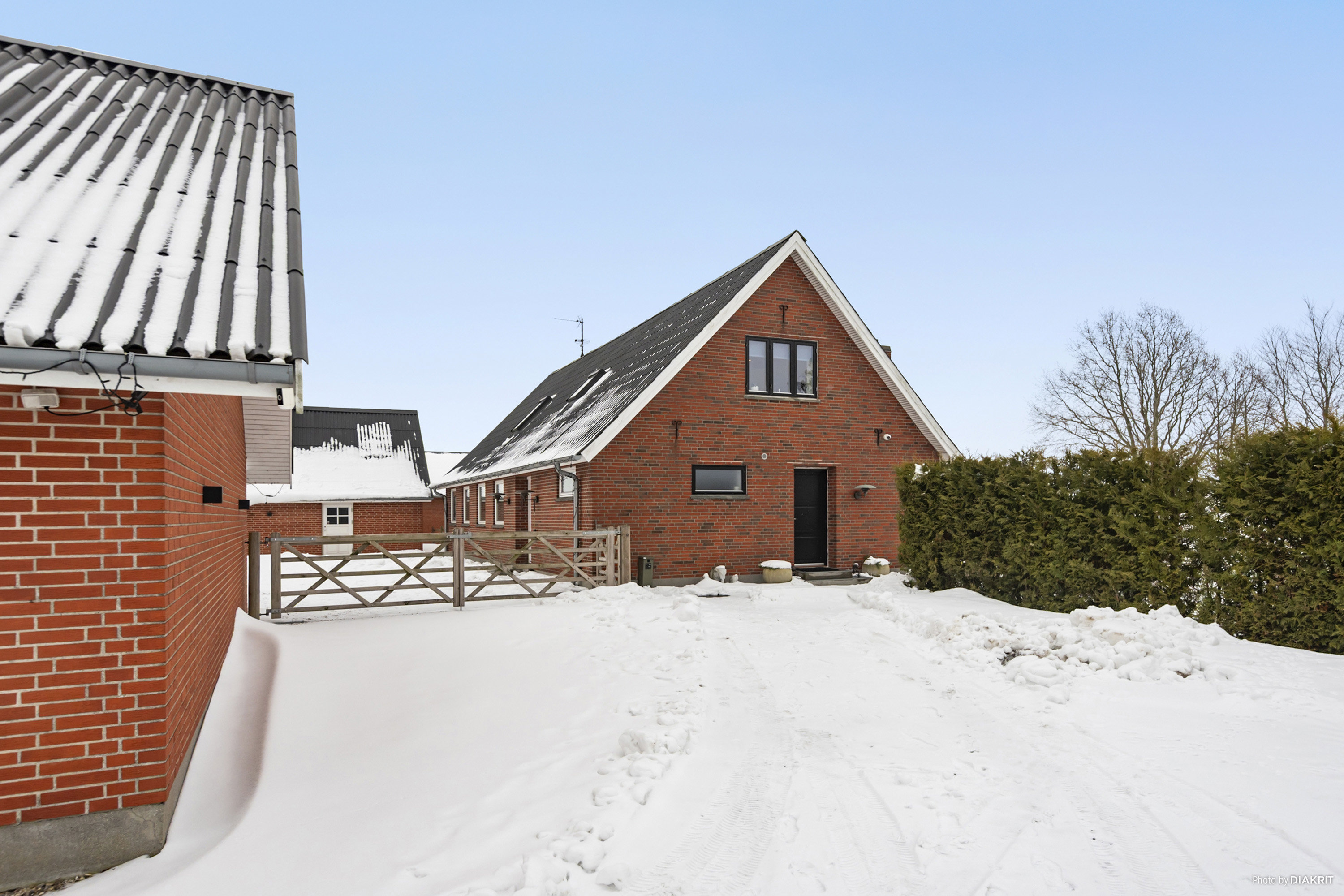 Fremhævet ejendommen billede i fuldskærmstilstand. Billede af Alminde 9, Enderslev, 4652 Hårlev