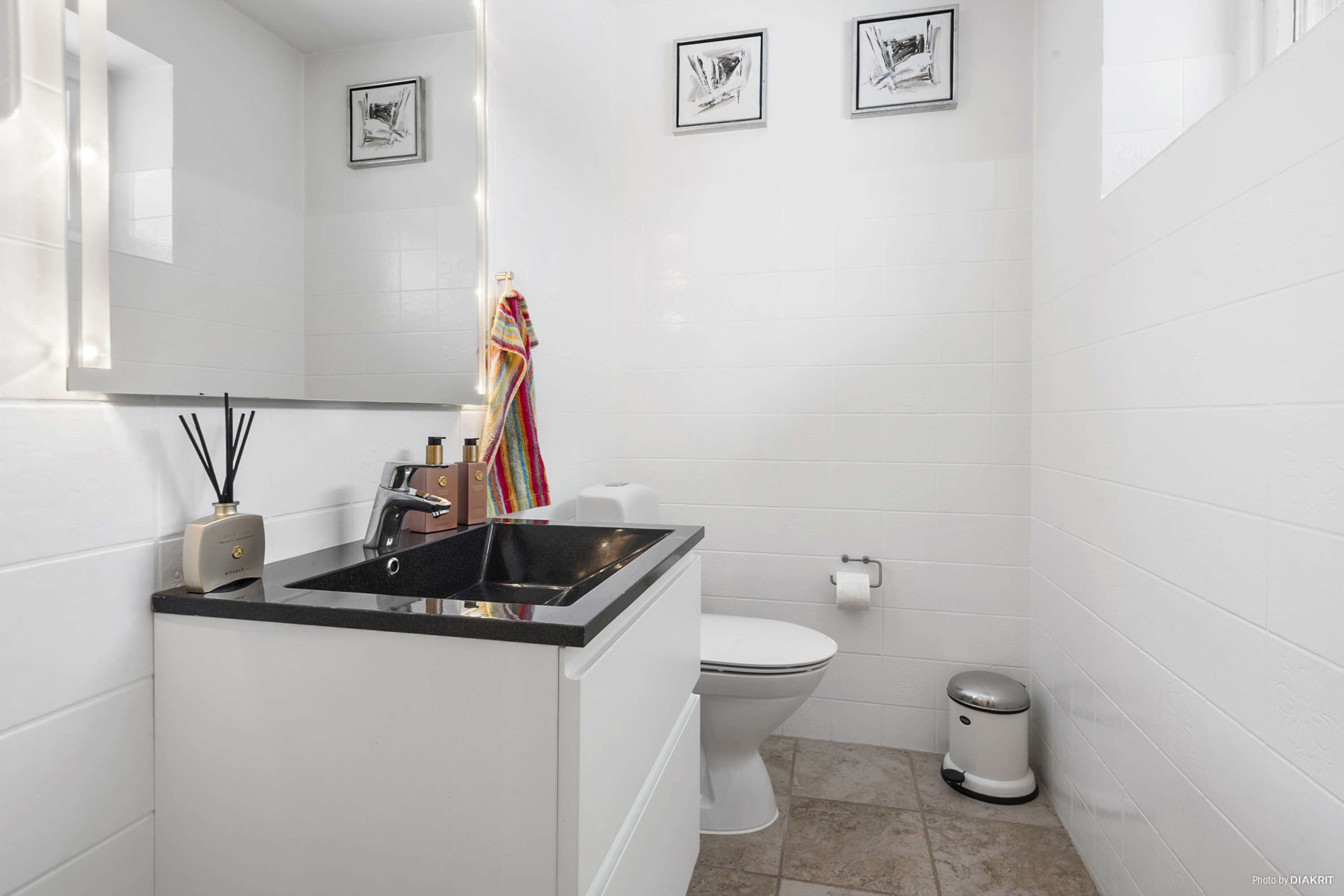 Fremhævet toilet billede i fuldskærmstilstand. Billede af Alminde 9, Enderslev, 4652 Hårlev