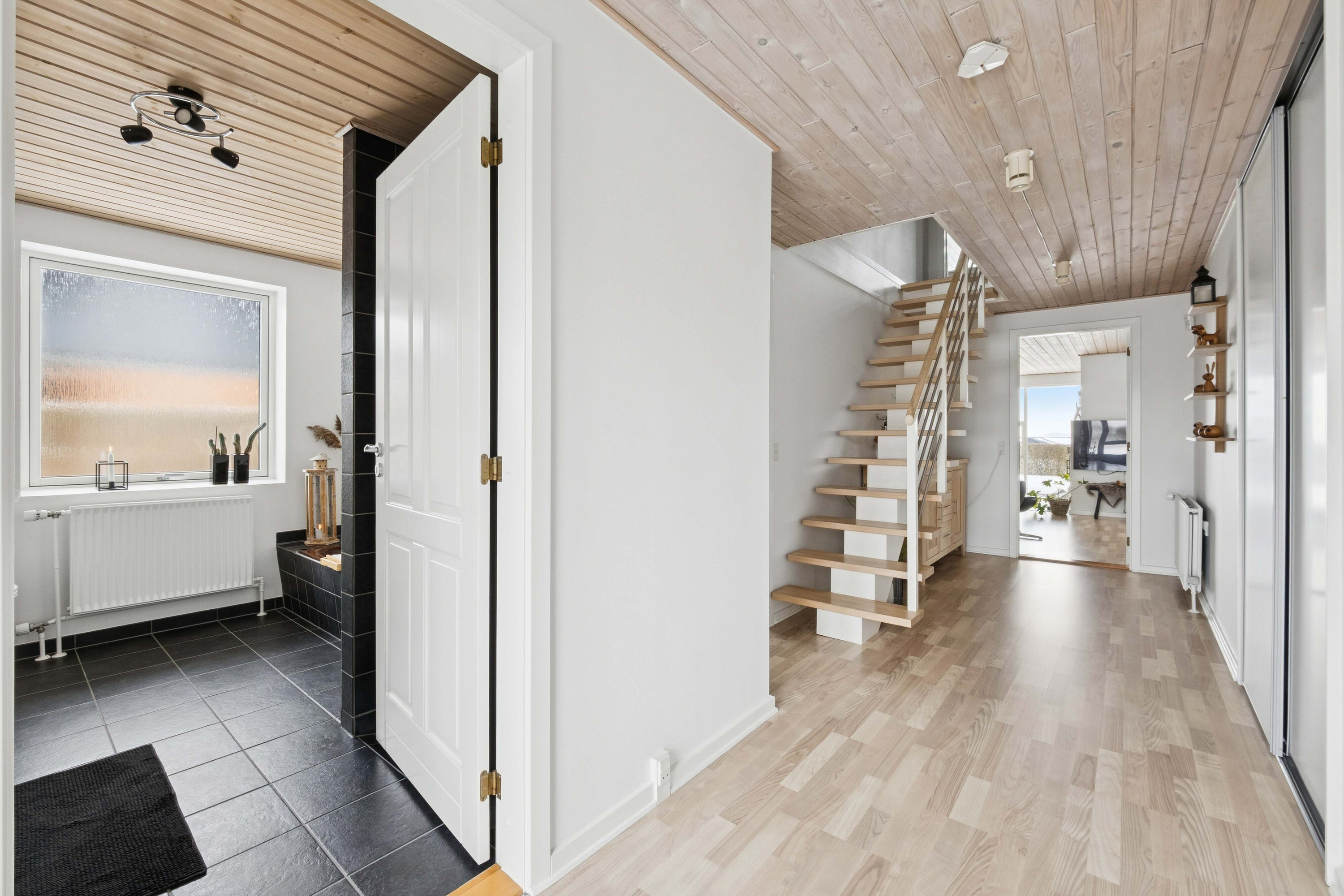 Fremhævet indendørs billede i fuldskærmstilstand. Billede af Syrenvej 4, 7700 Thisted