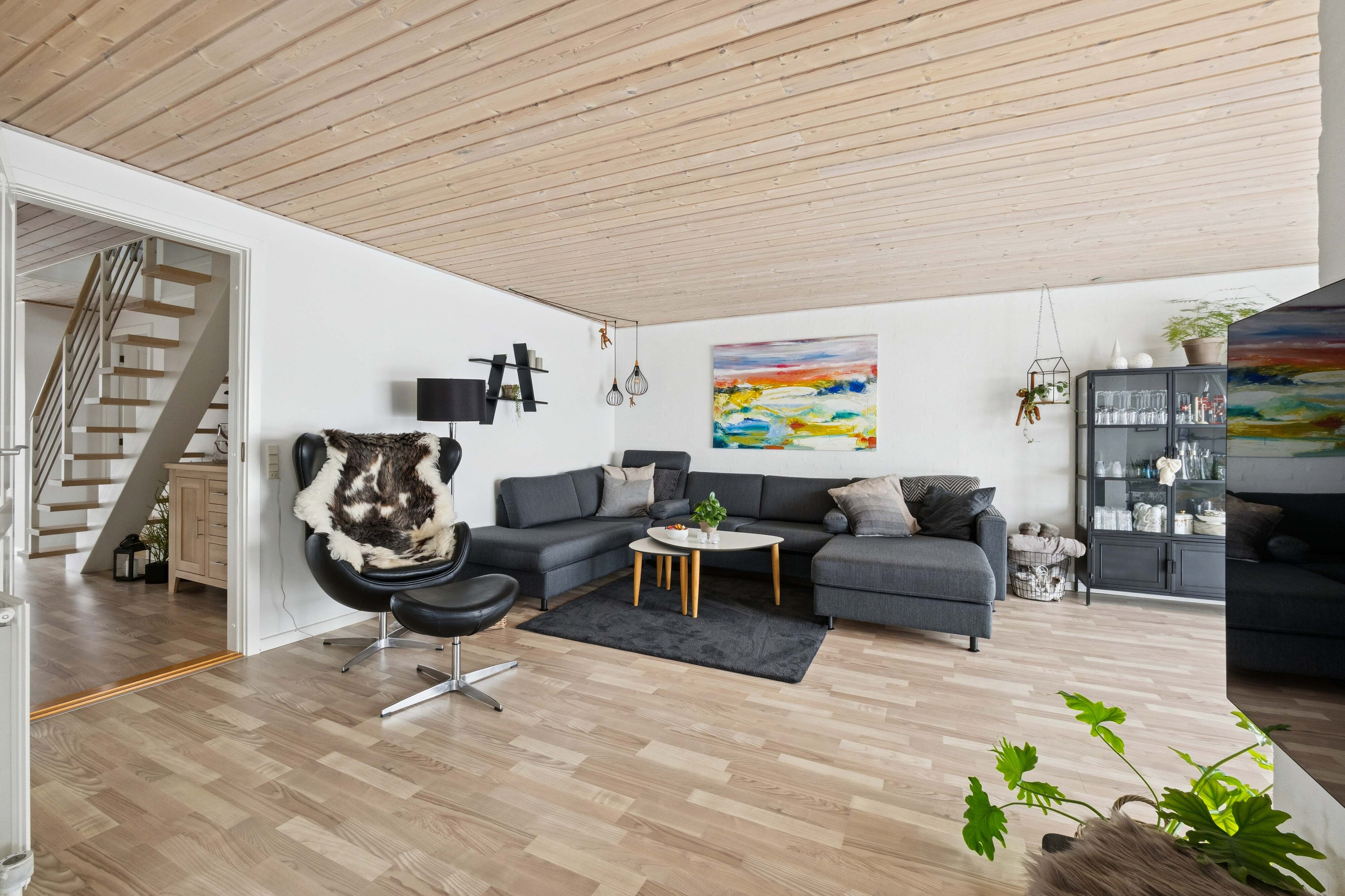 Fremhævet stue billede i fuldskærmstilstand. Billede af Syrenvej 4, 7700 Thisted