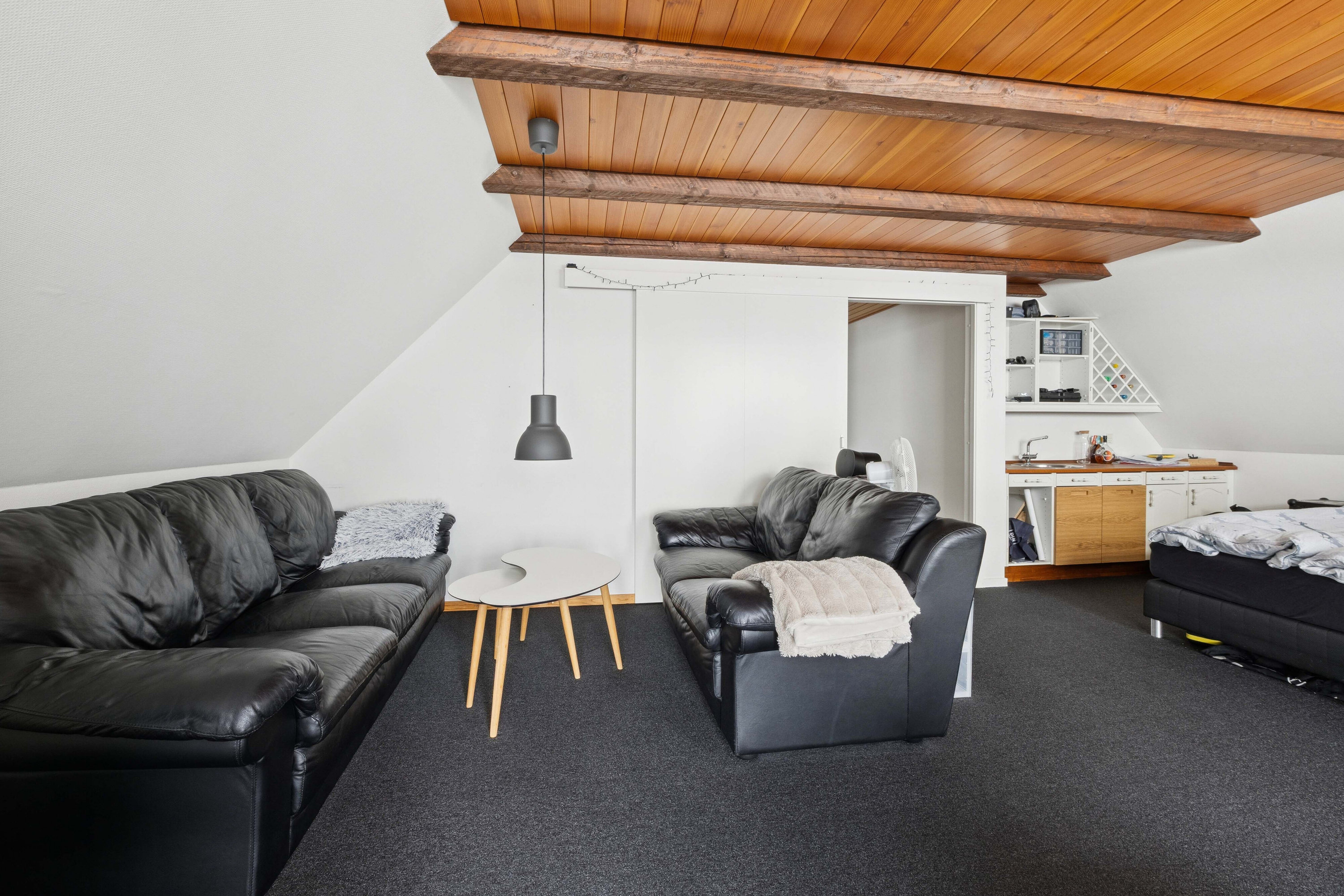 Fremhævet stue billede i fuldskærmstilstand. Billede af Syrenvej 4, 7700 Thisted