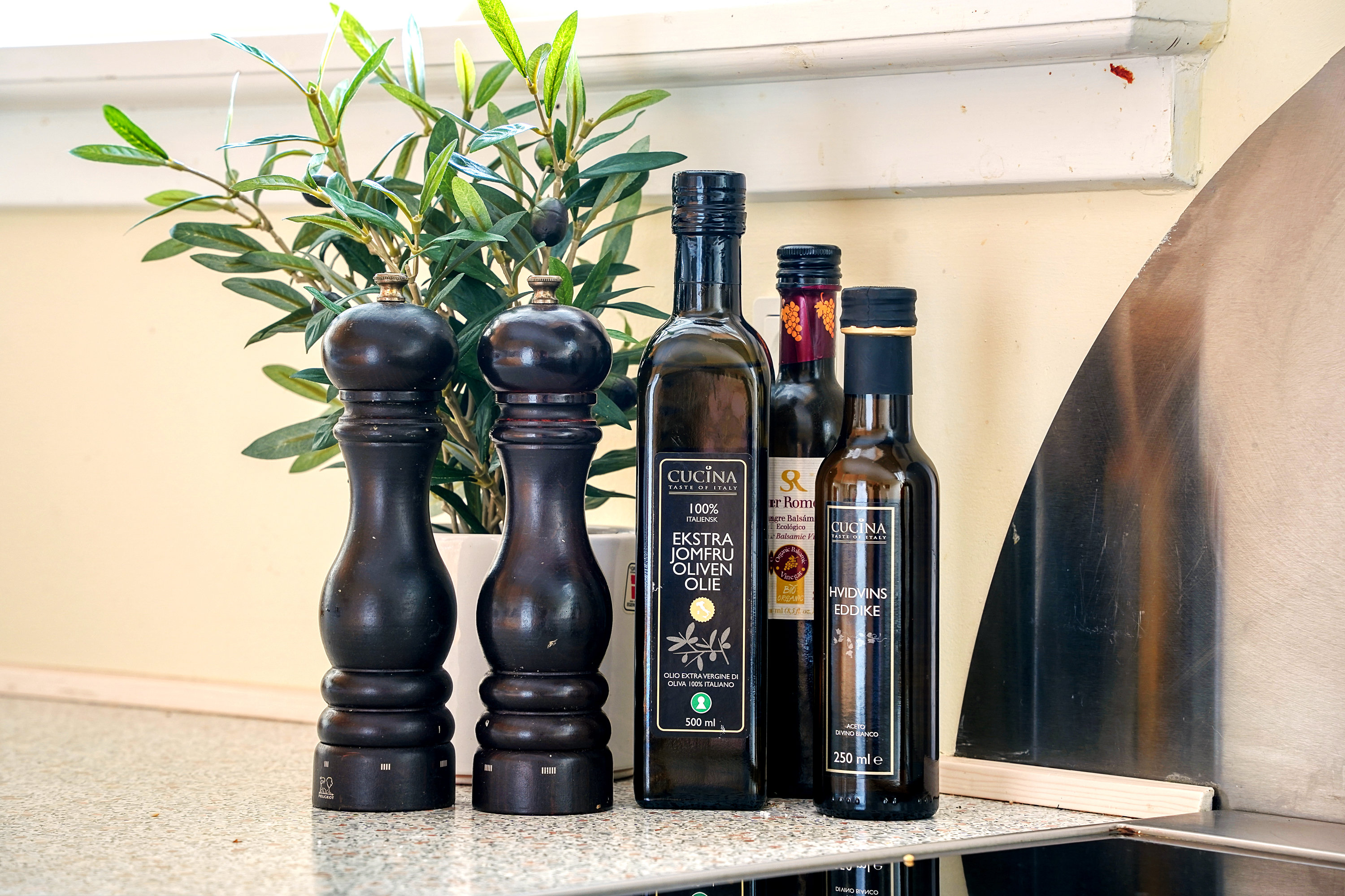 Fremhævet køkken billede i fuldskærmstilstand. Billede af Søllerød Park 16, st.. 1., Søllerød, 2840 Holte