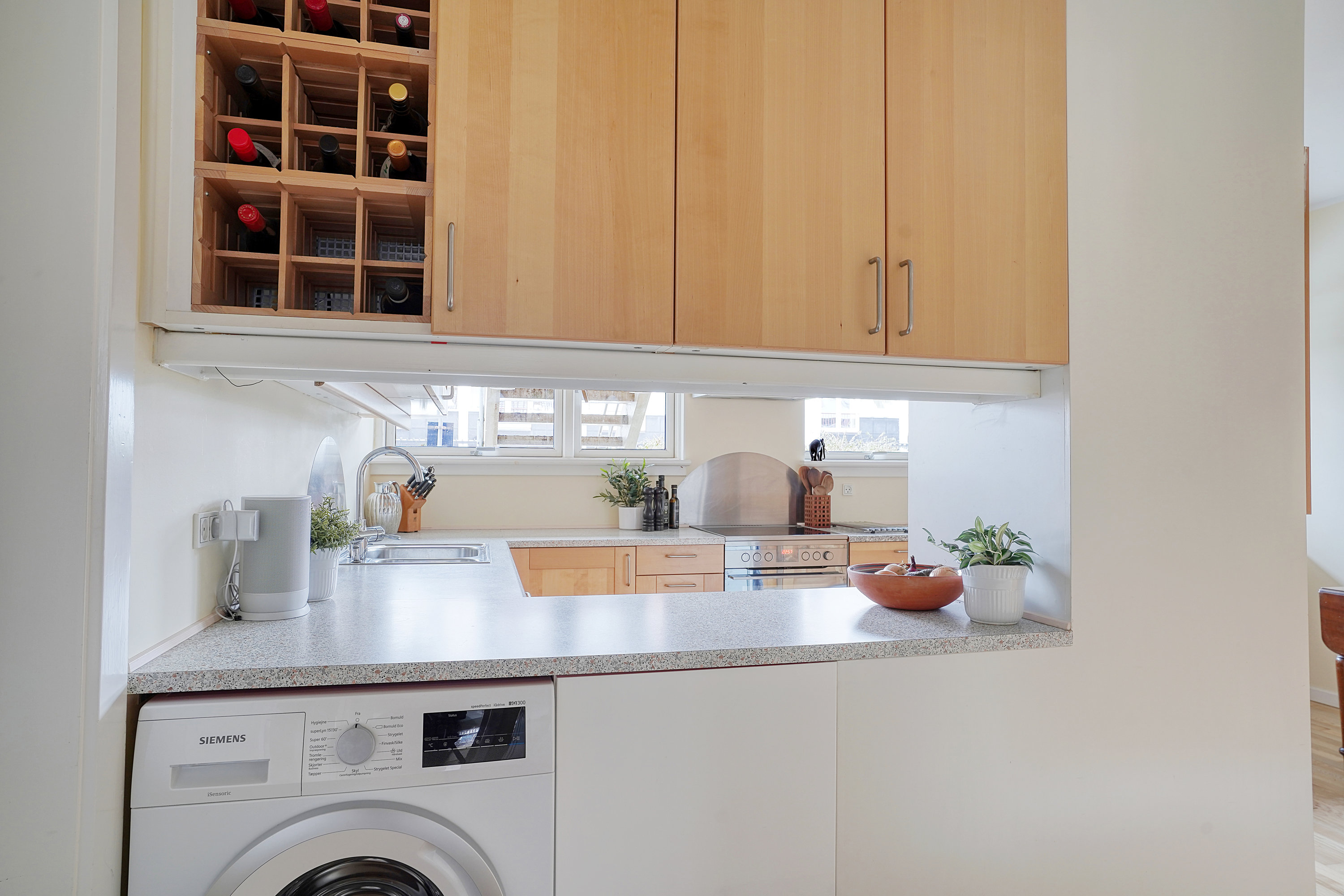 Fremhævet køkken billede i fuldskærmstilstand. Billede af Søllerød Park 16, st.. 1., Søllerød, 2840 Holte