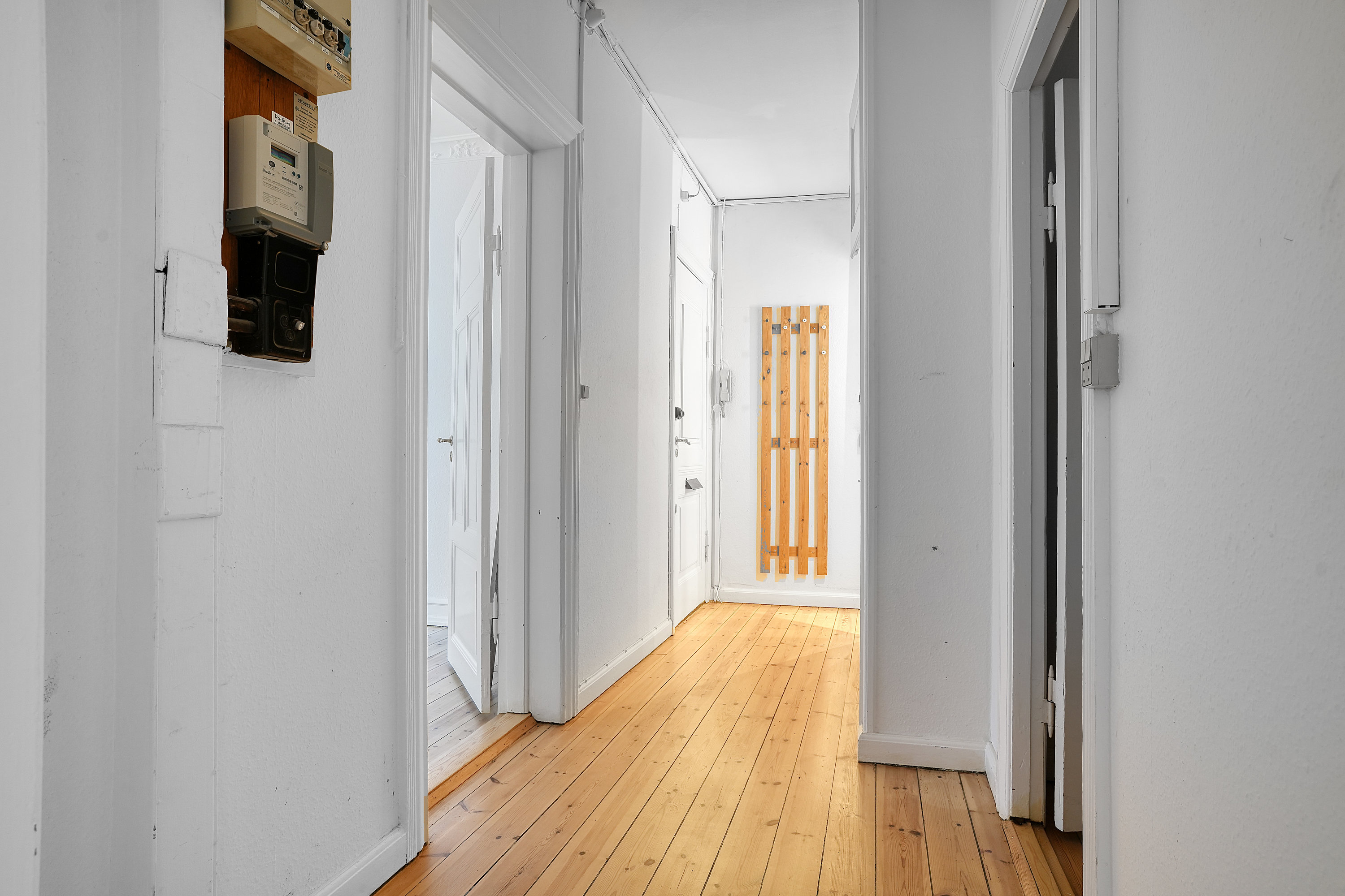 Fremhævet entré billede i fuldskærmstilstand. Billede af Jellingegade 7, 1. th., 2100 København Ø