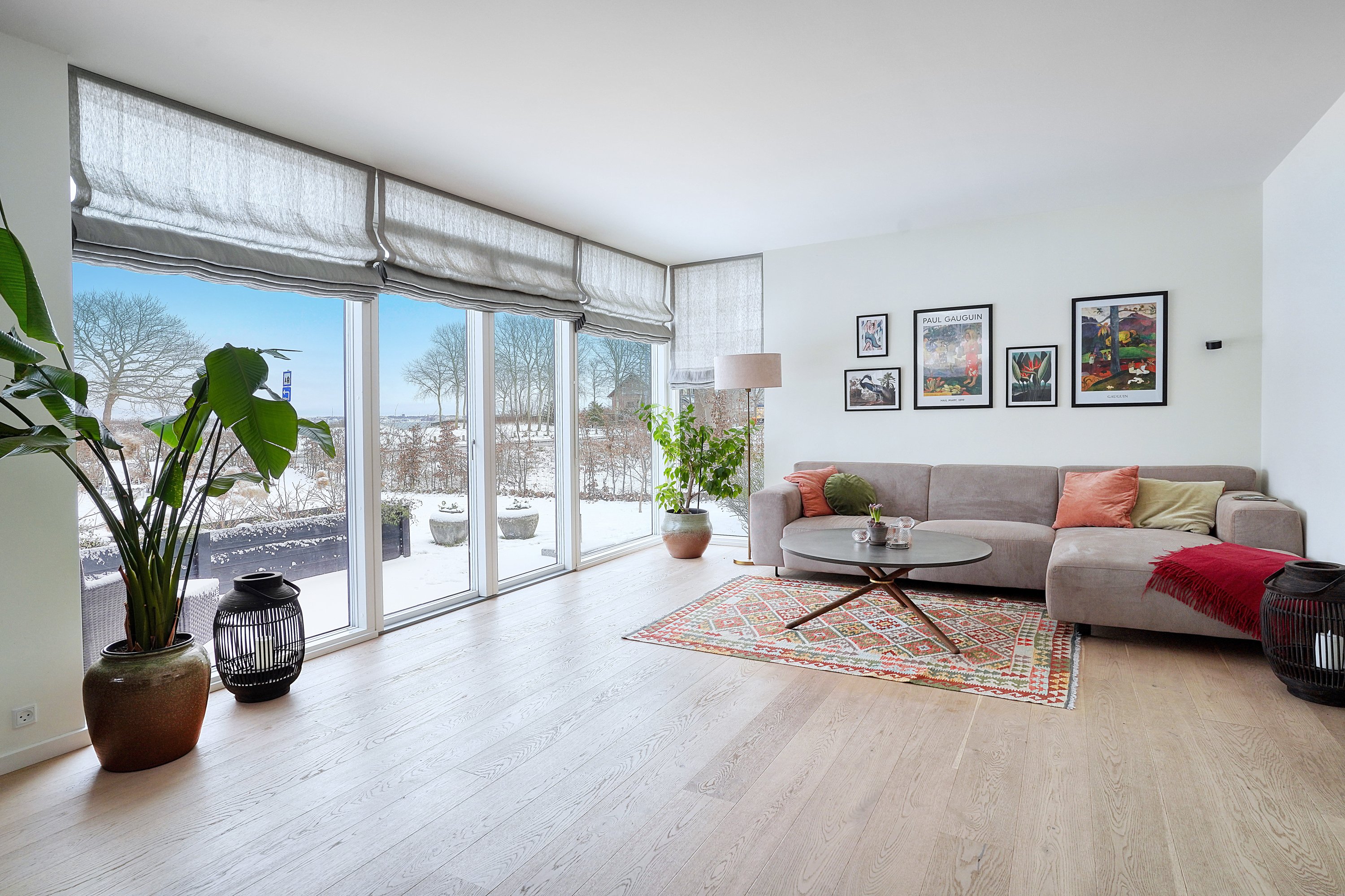 Fremhævet stue billede i fuldskærmstilstand. Billede af Nordre Strandvej 25, 3000 Helsingør