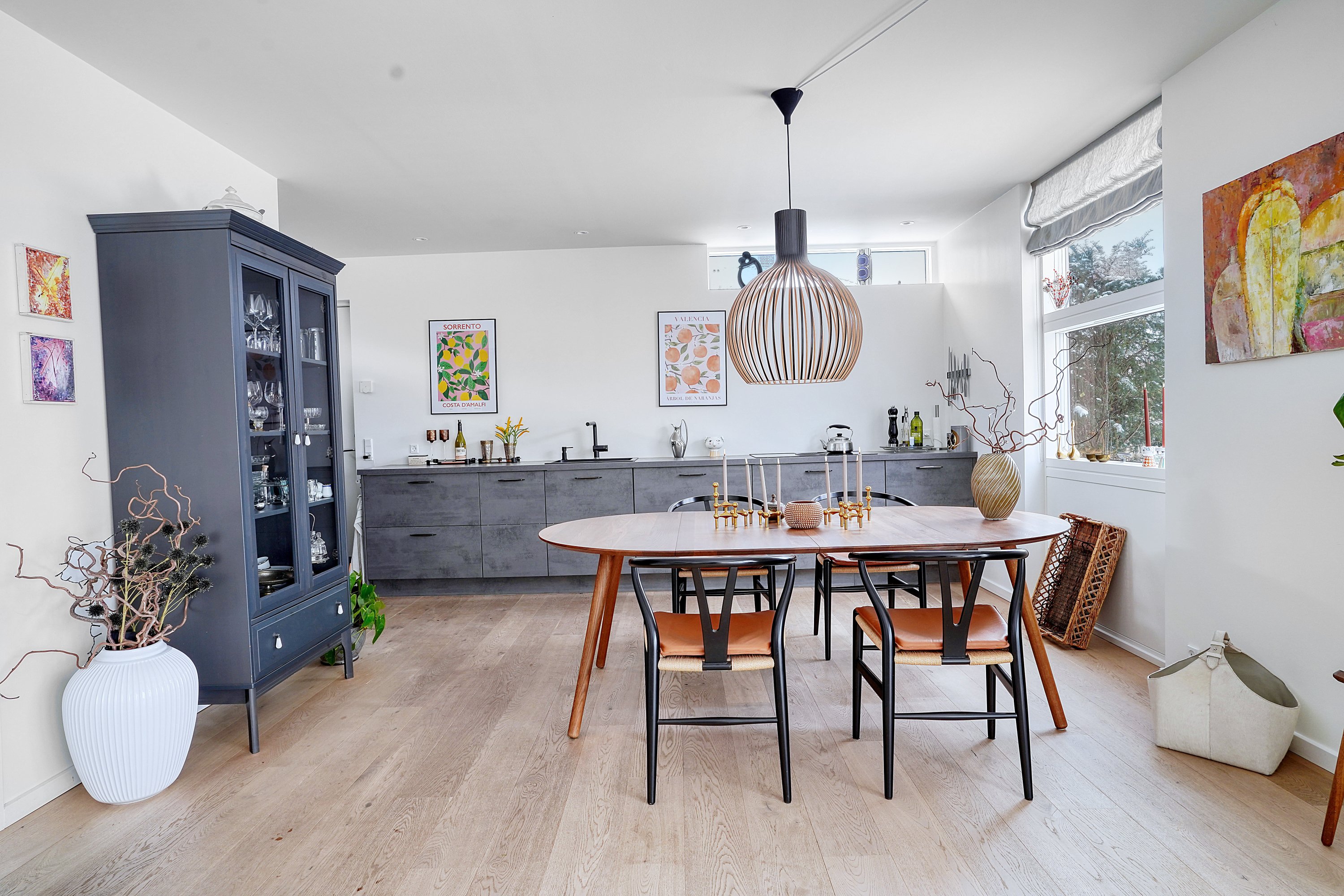 Fremhævet spisestue billede i fuldskærmstilstand. Billede af Nordre Strandvej 25, 3000 Helsingør