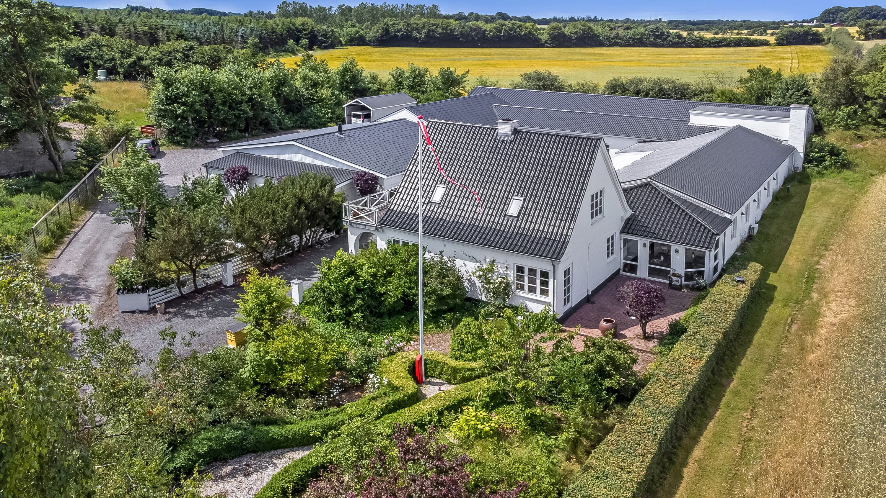 Fremhævet  billede i fuldskærmstilstand. Billede af Rogenstrupvej 6, 8831 Løgstrup