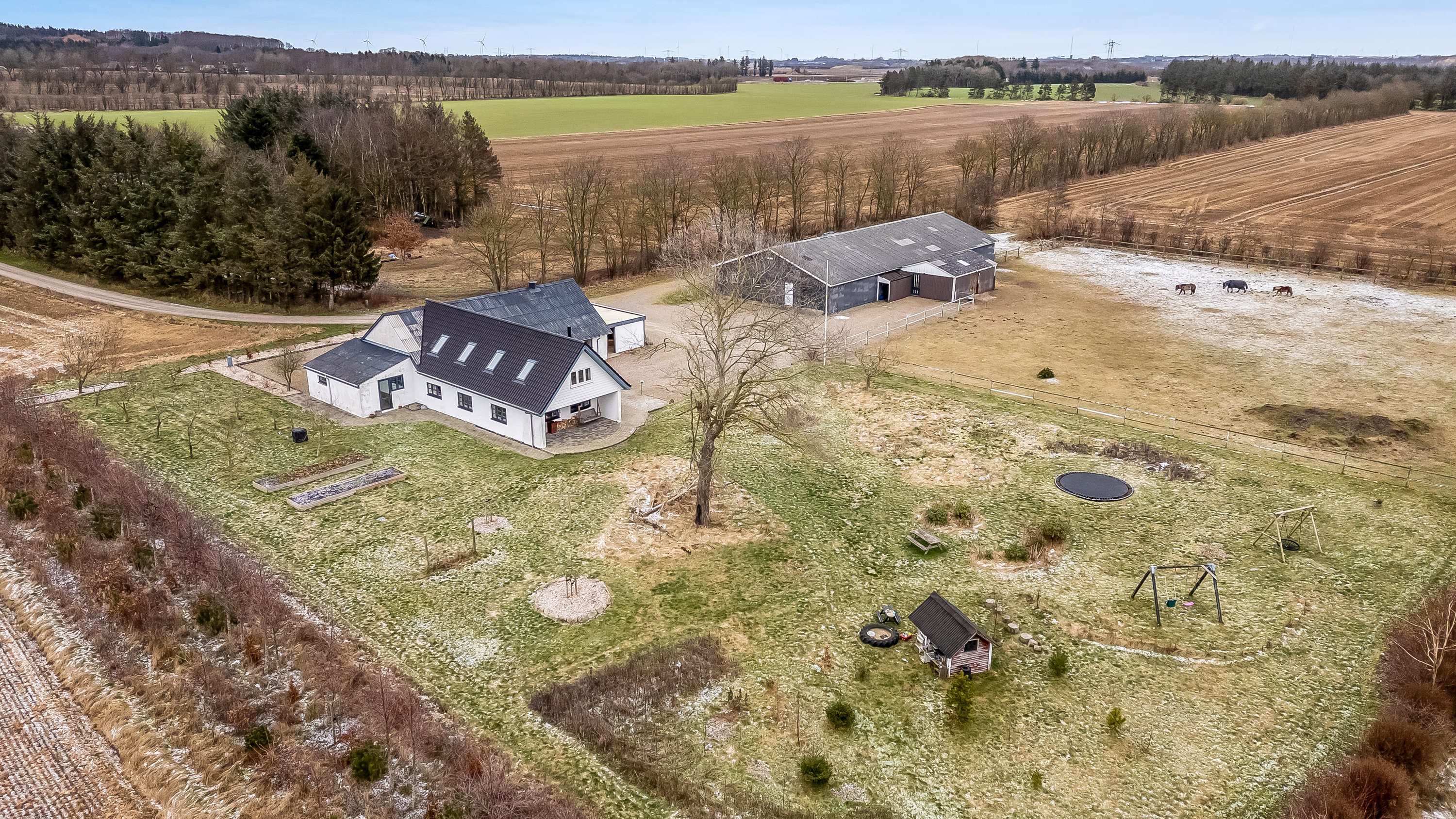 Fremhævet luftfoto billede i fuldskærmstilstand. Billede af Naurvej 28, 7500 Holstebro