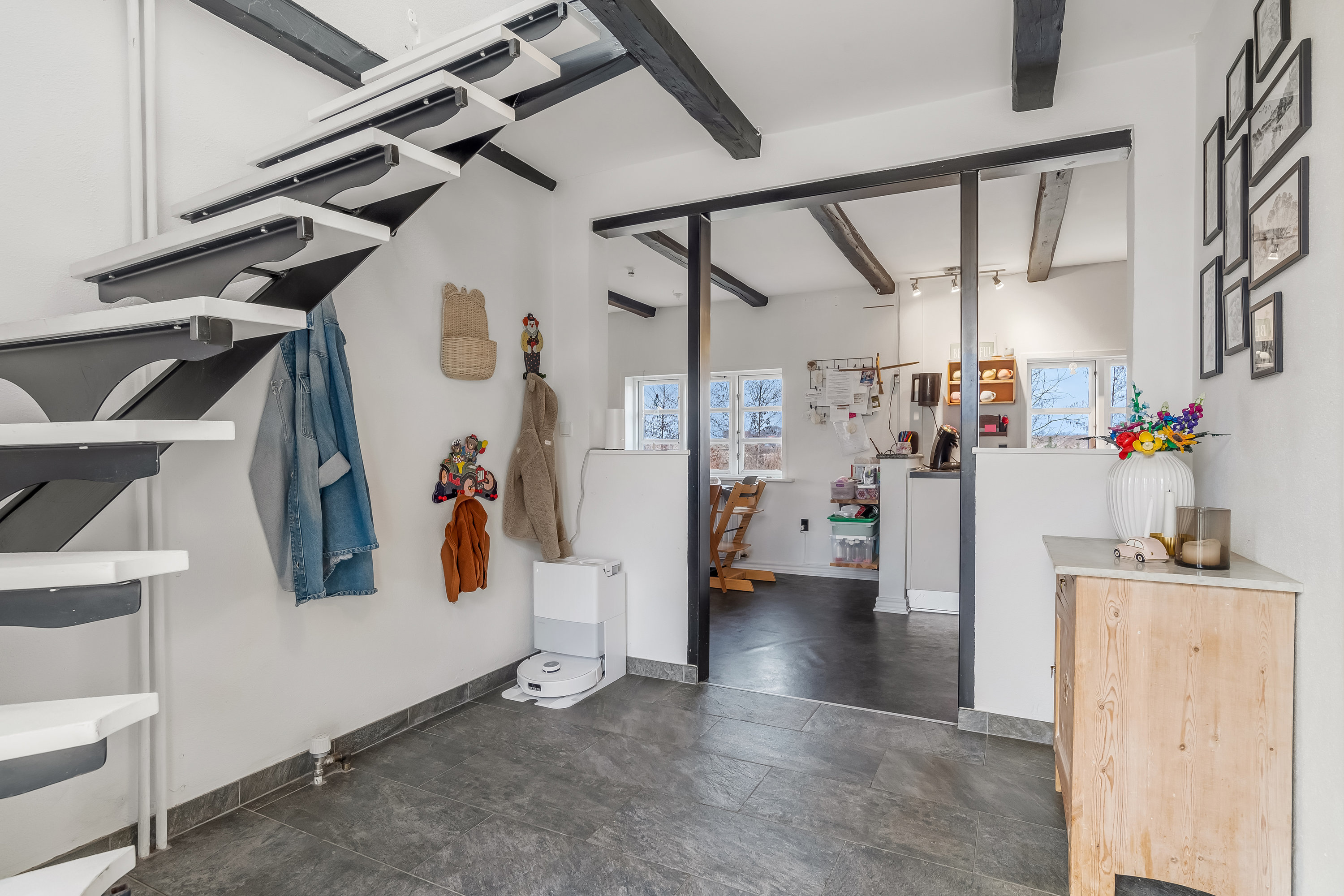 Fremhævet entré billede i fuldskærmstilstand. Billede af Naurvej 28, 7500 Holstebro