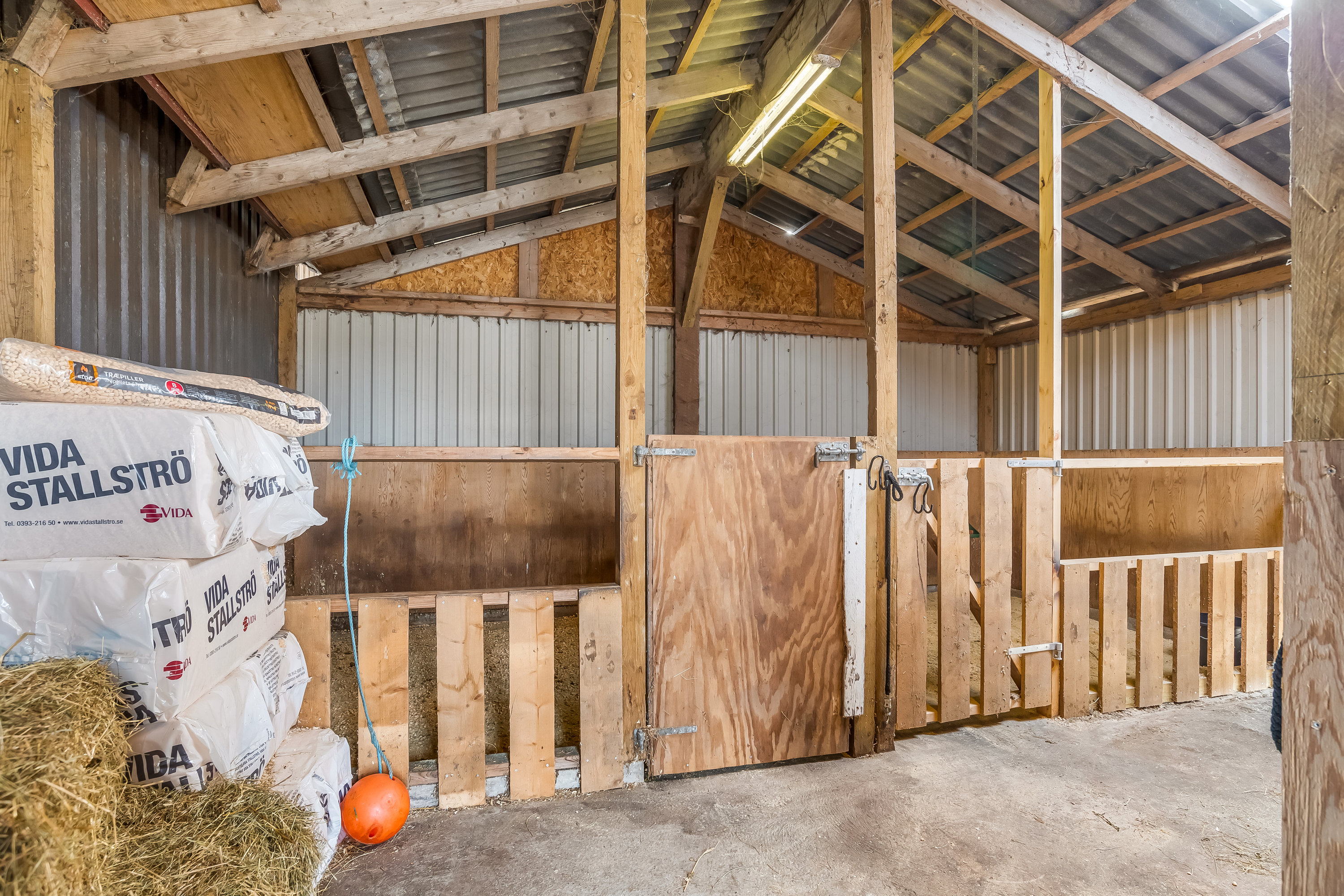 Fremhævet stald billede i fuldskærmstilstand. Billede af Naurvej 28, 7500 Holstebro