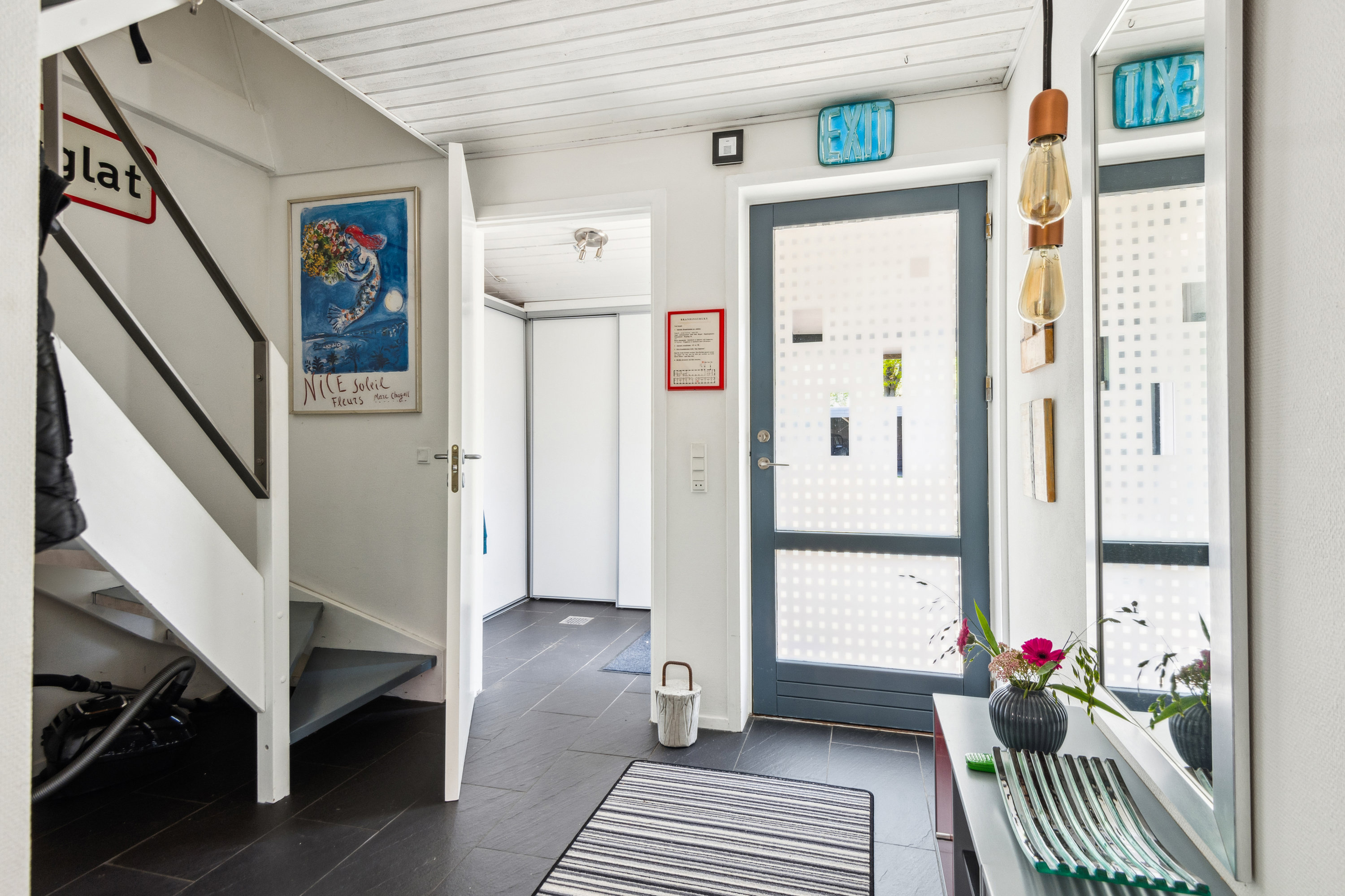 Fremhævet  billede i fuldskærmstilstand. Billede af Jættestuen 26, 9230 Svenstrup J