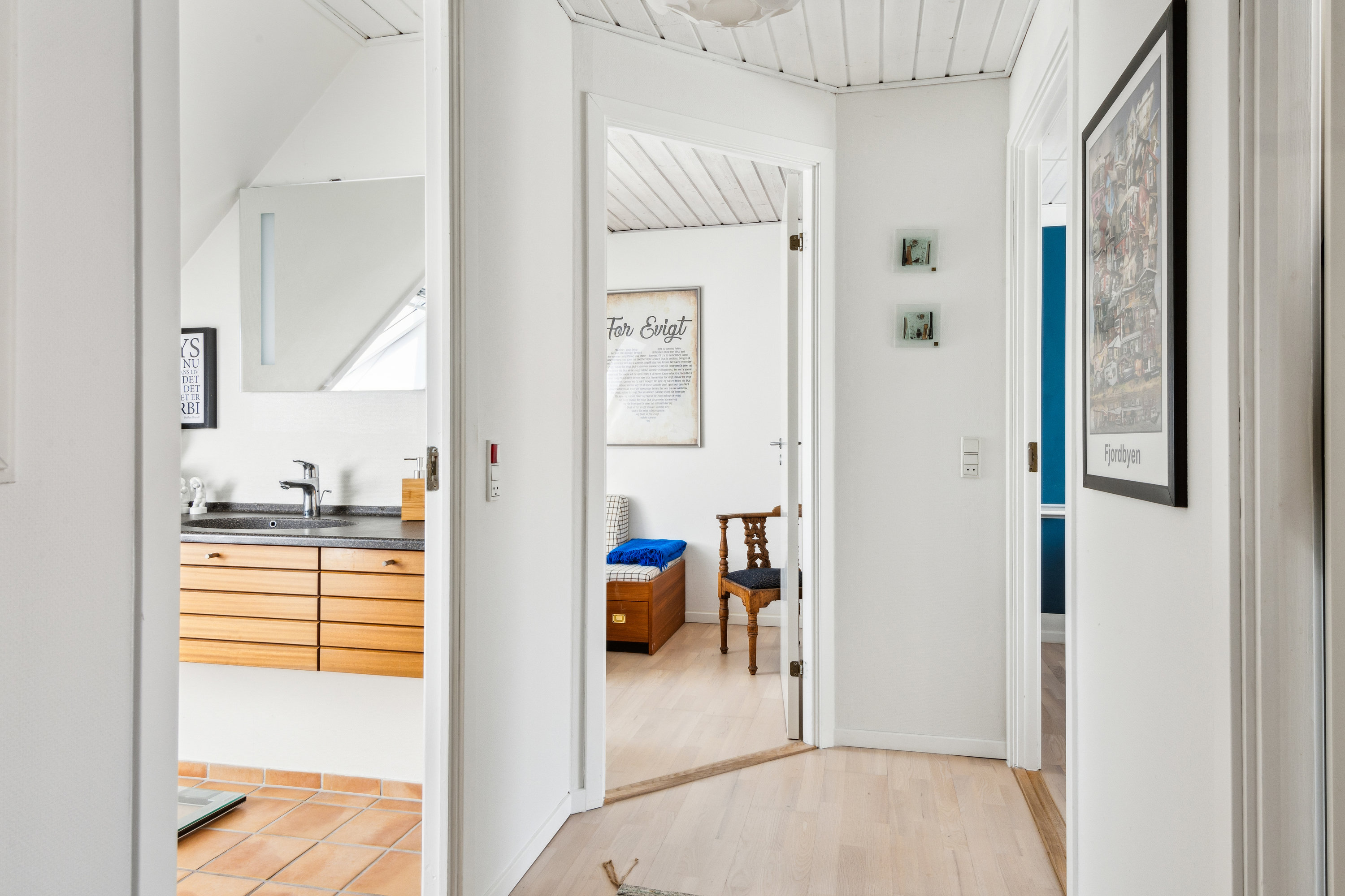 Fremhævet  billede i fuldskærmstilstand. Billede af Jættestuen 26, 9230 Svenstrup J