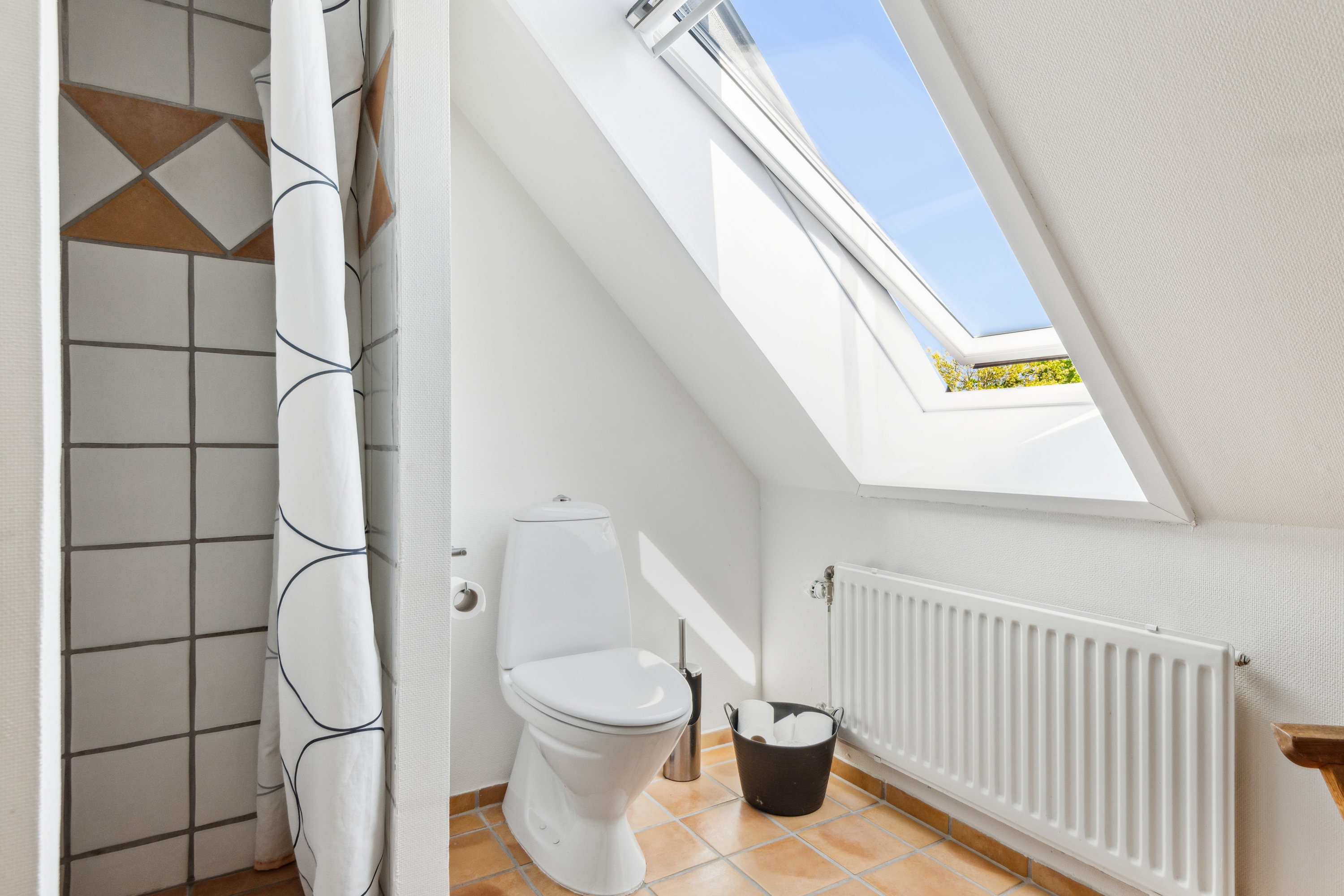 Fremhævet  billede i fuldskærmstilstand. Billede af Jættestuen 26, 9230 Svenstrup J