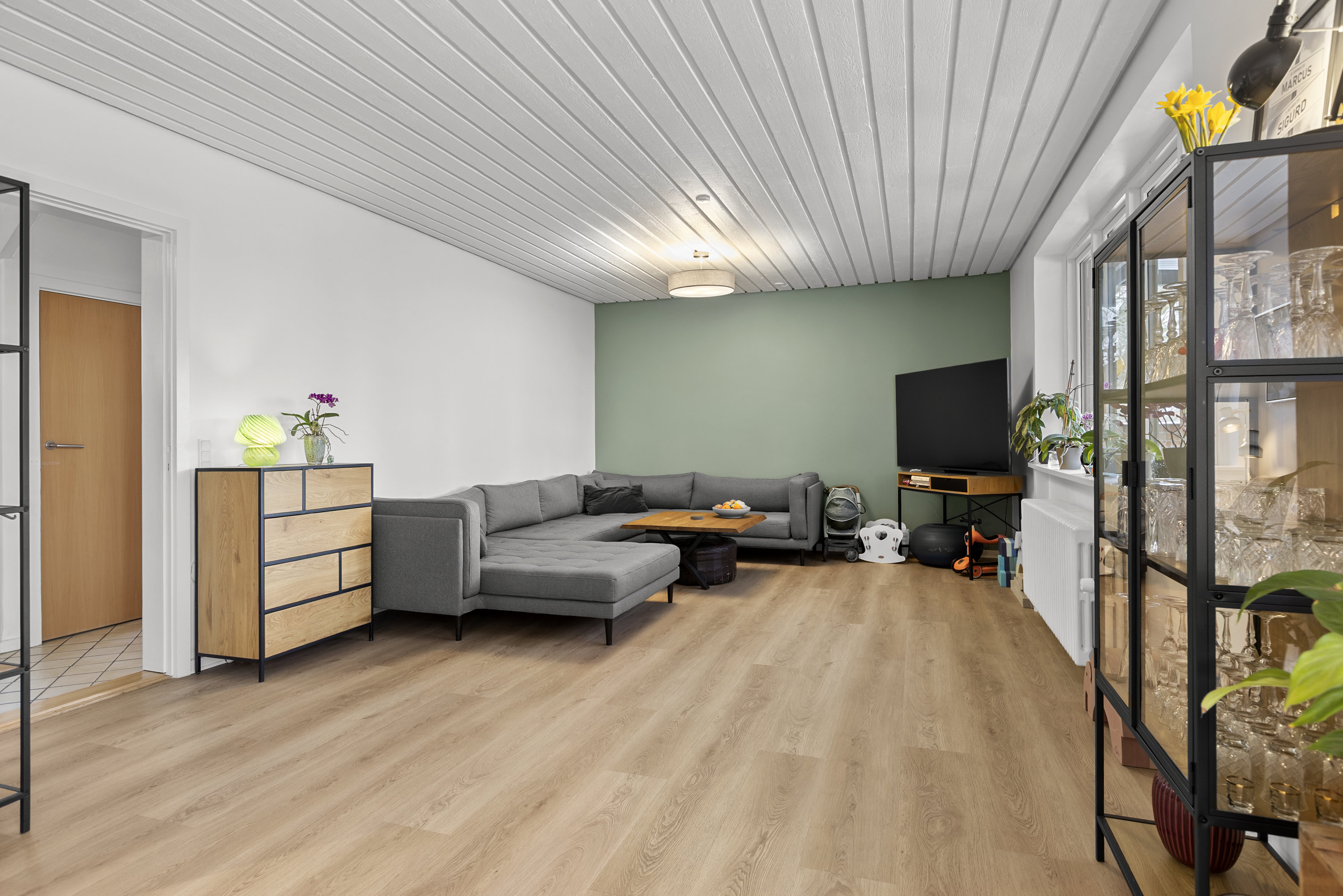 Fremhævet stue billede i fuldskærmstilstand. Billede af Kalundborgvej 6, 4281 Gørlev