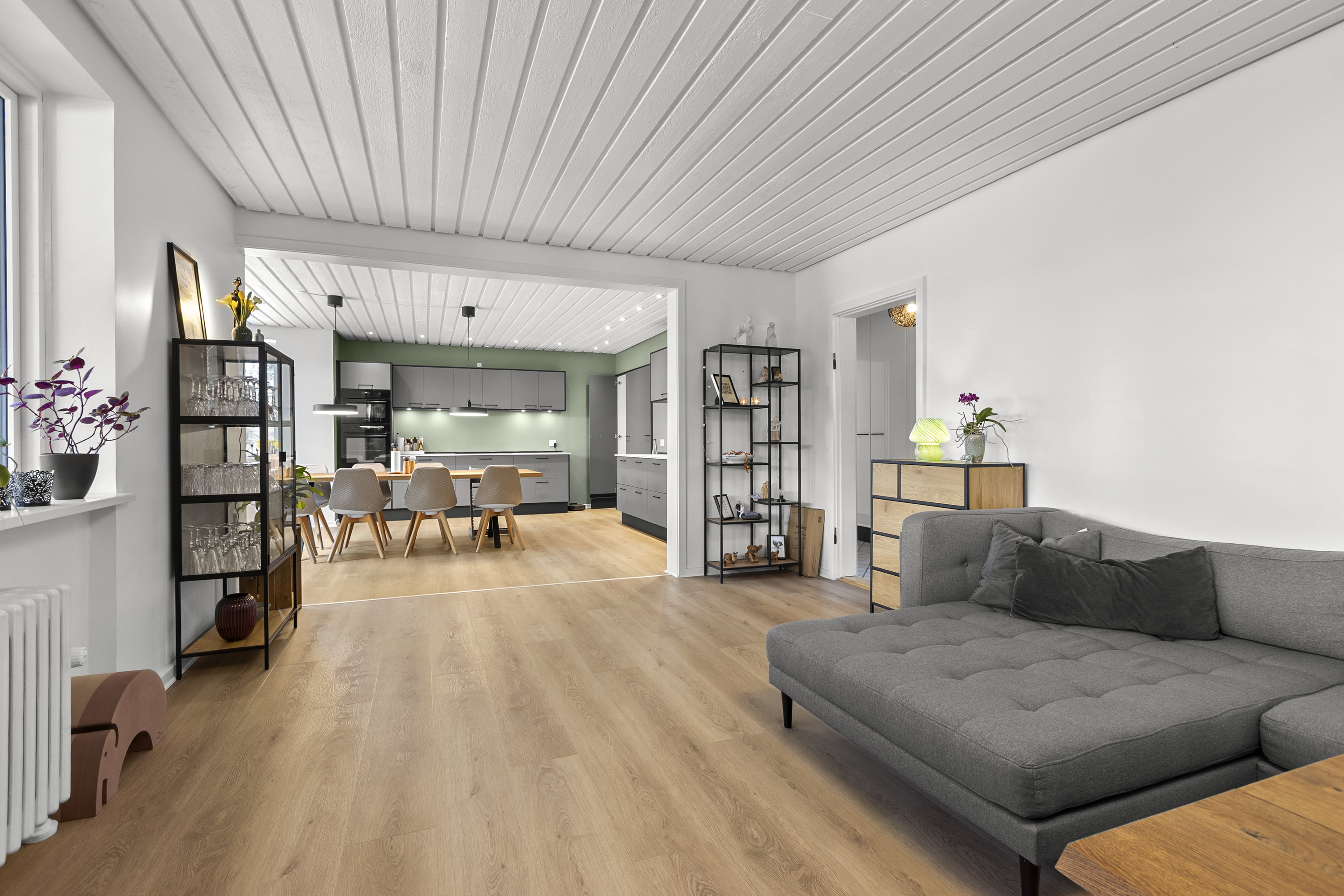 Fremhævet stue billede i fuldskærmstilstand. Billede af Kalundborgvej 6, 4281 Gørlev