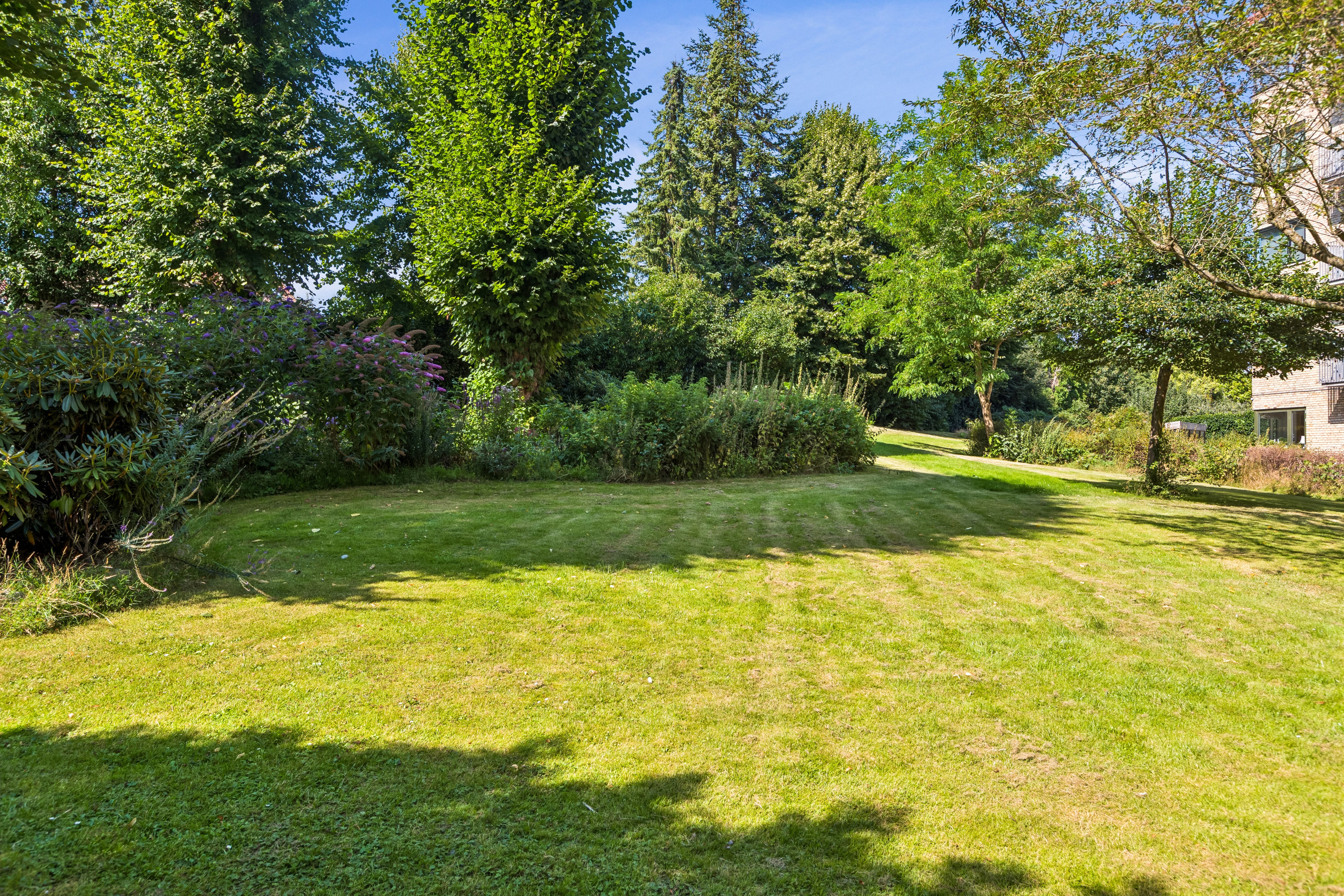 Fremhævet  billede i fuldskærmstilstand. Billede af Skovkrogen 7, st.. th.., 2920 Charlottenlund