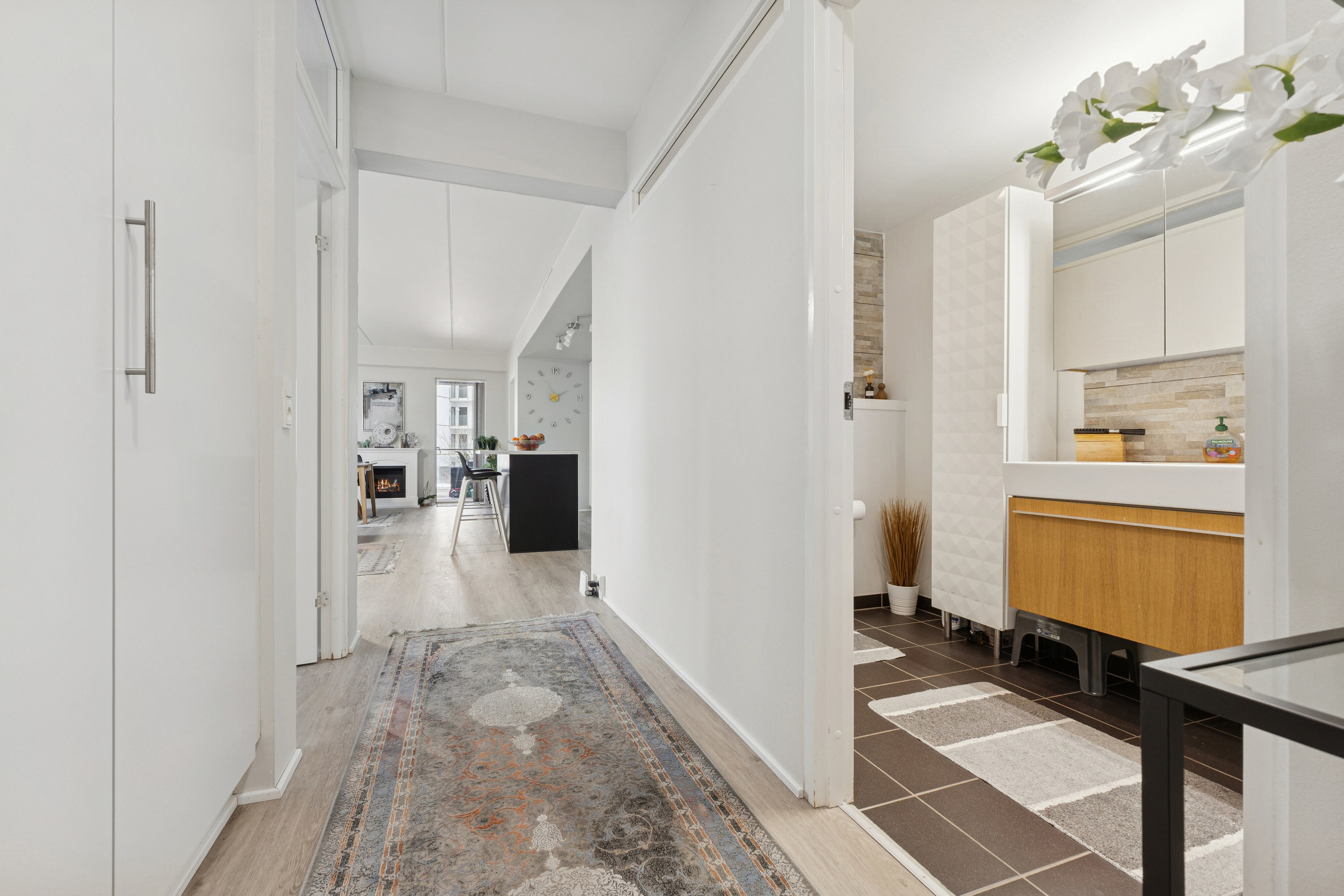 Fremhævet gang billede i fuldskærmstilstand. Billede af Promenadebyen 2, 1. 1., 5000 Odense C