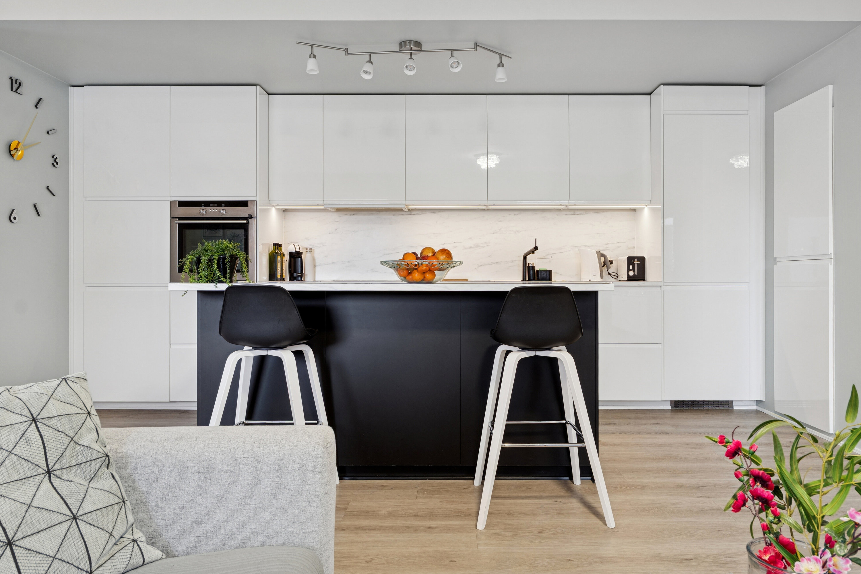 Fremhævet stue billede i fuldskærmstilstand. Billede af Promenadebyen 2, 1. 1., 5000 Odense C