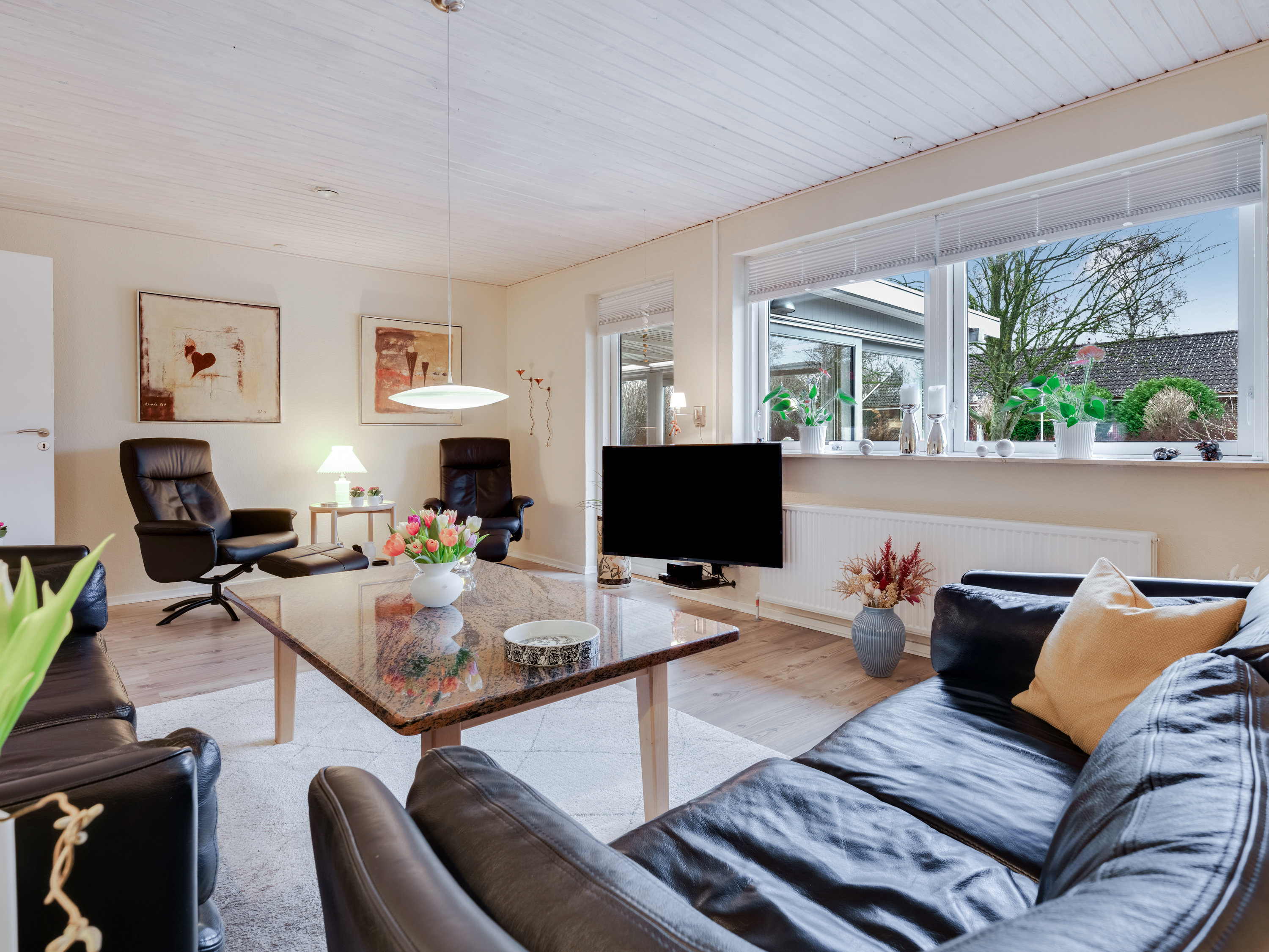 Fremhævet stue billede i fuldskærmstilstand. Billede af Flintebjergvænget 5, Nr Broby, 5672 Broby