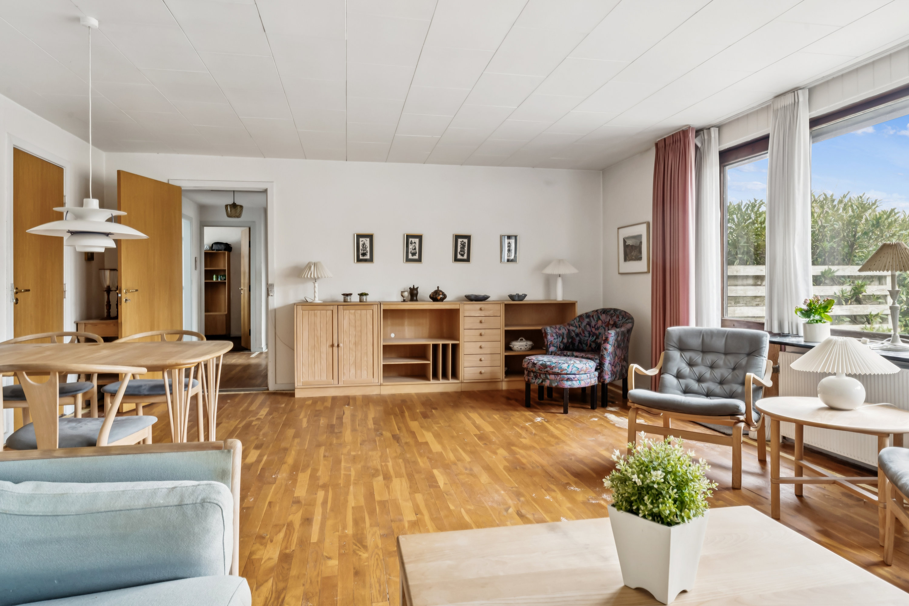 Fremhævet stue billede i fuldskærmstilstand. Billede af Splinten 24, 9260 Gistrup