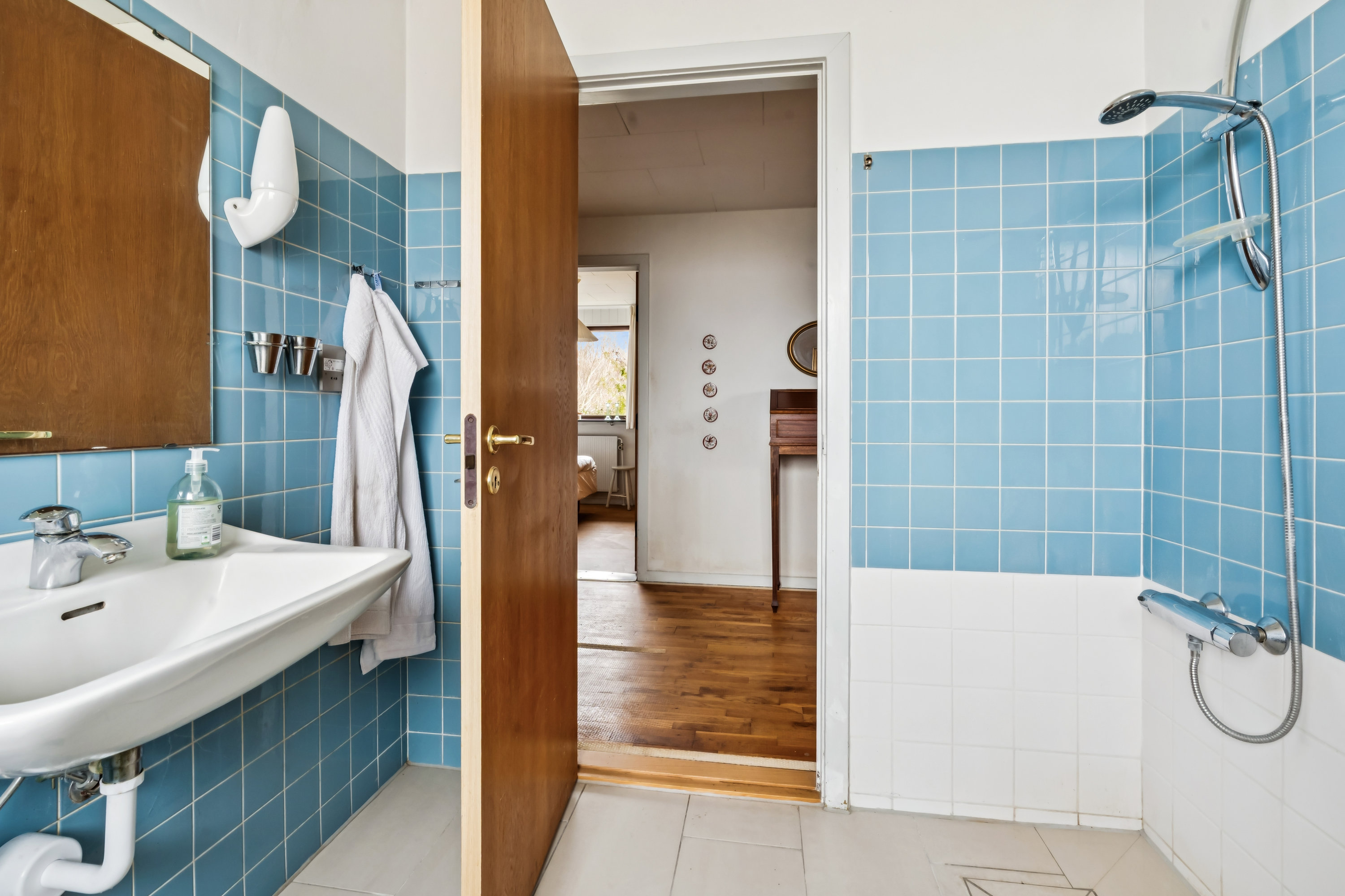 Fremhævet badeværelse billede i fuldskærmstilstand. Billede af Splinten 24, 9260 Gistrup