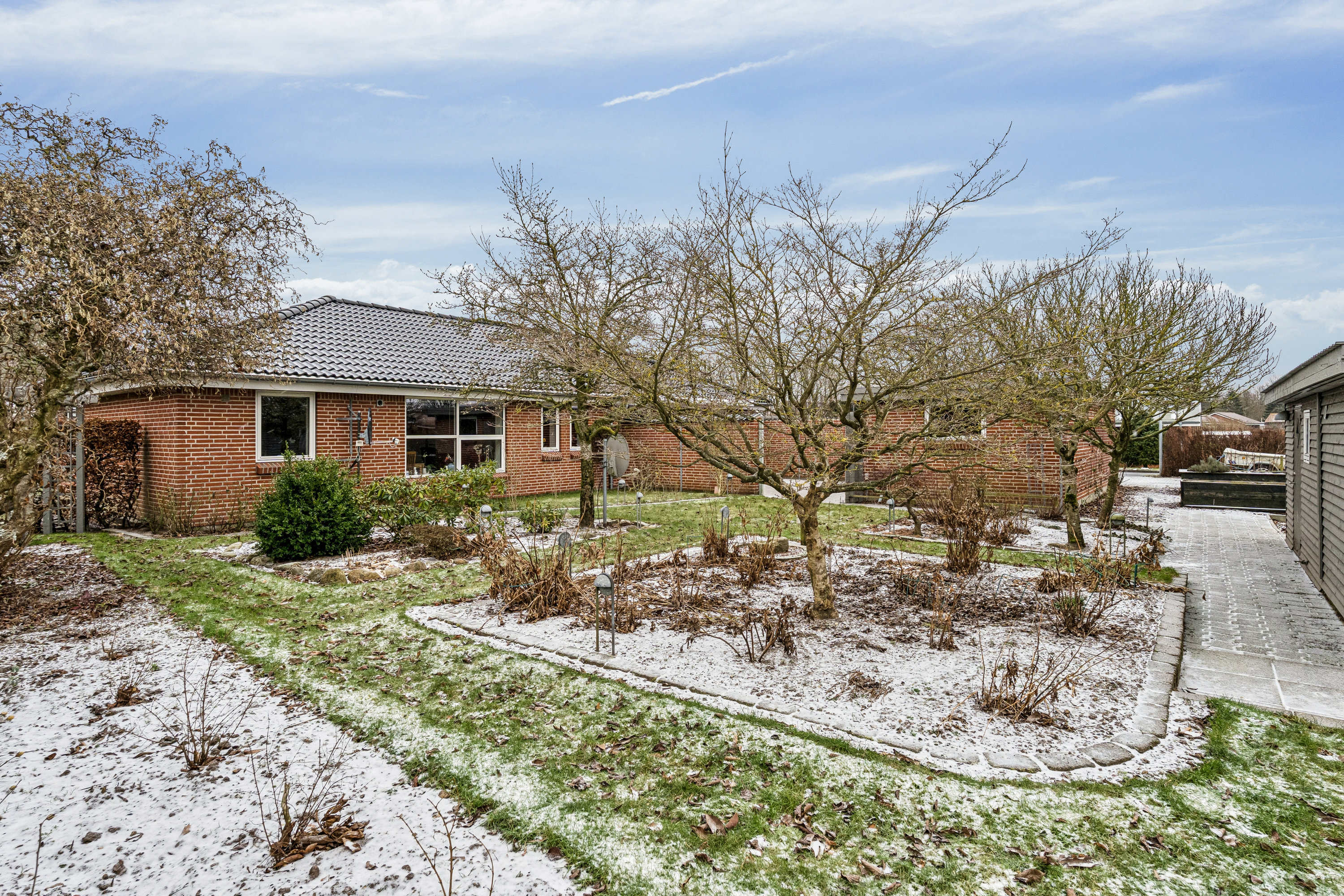 Villa: Ejendommen på Skærvegyden 15, 8723 Løsning