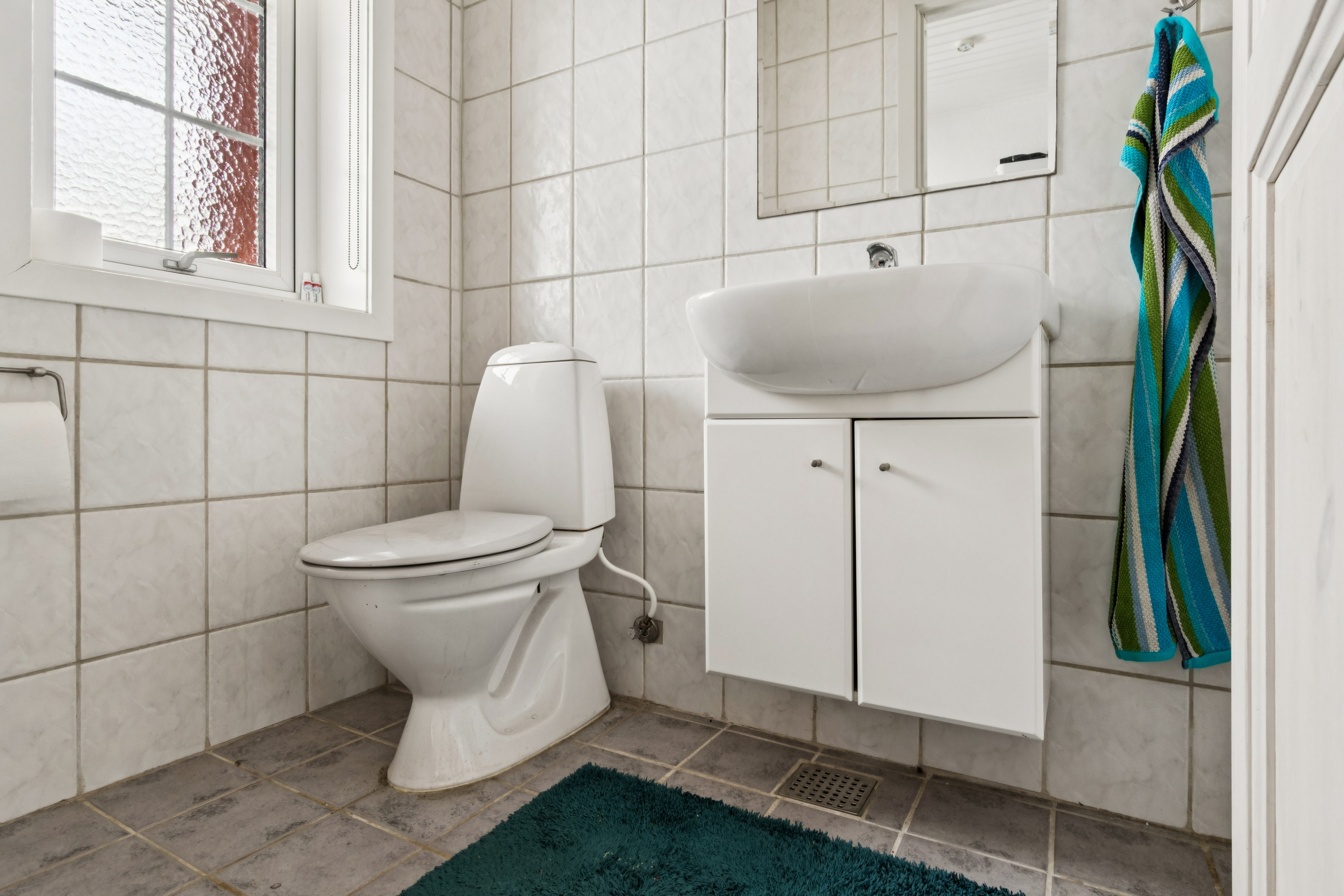 Fremhævet badeværelse billede i fuldskærmstilstand. Billede af Meyerstoft 13, Kværs, 6300 Gråsten