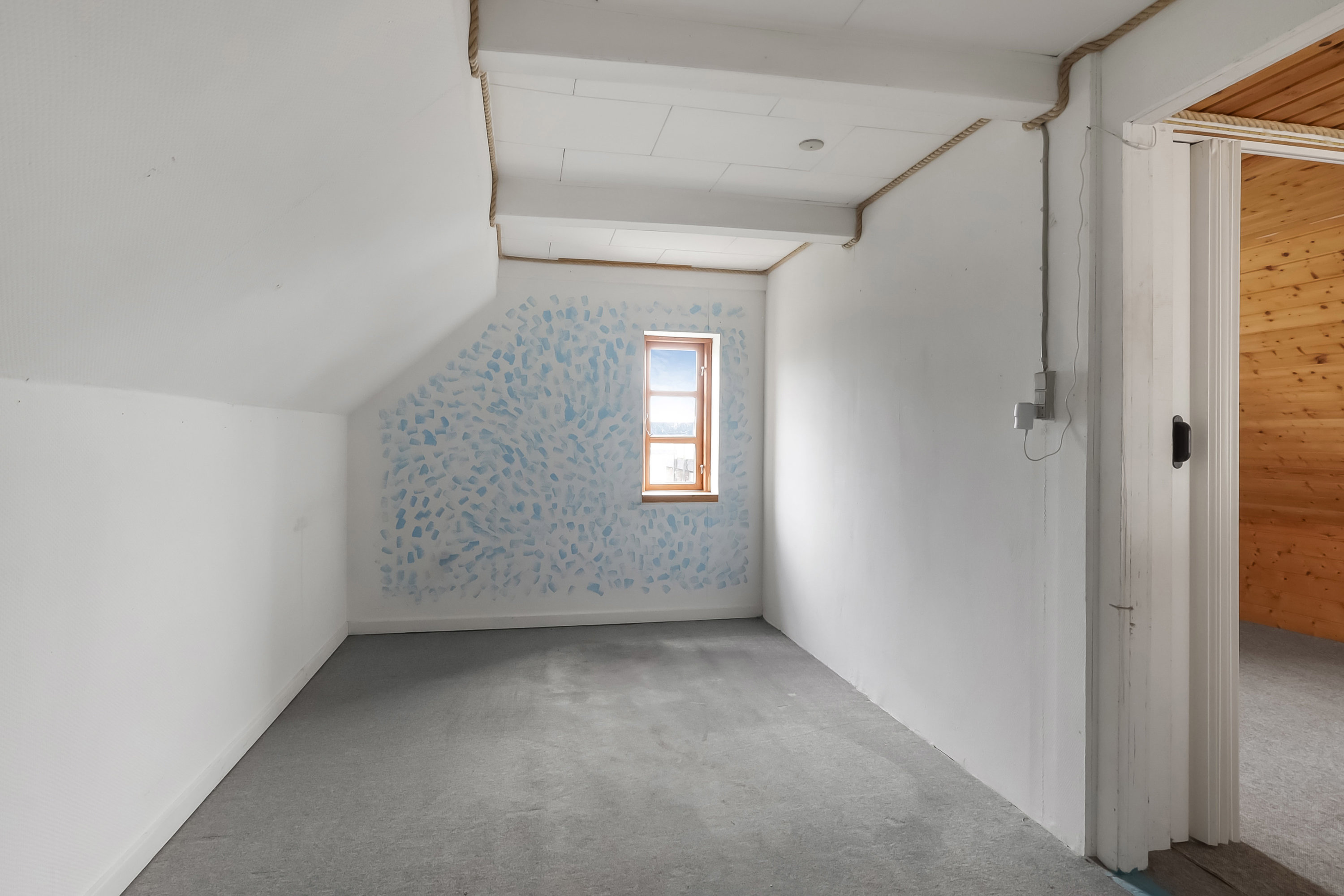 Fremhævet værelse billede i fuldskærmstilstand. Billede af Sundbrovej 104, 5700 Svendborg