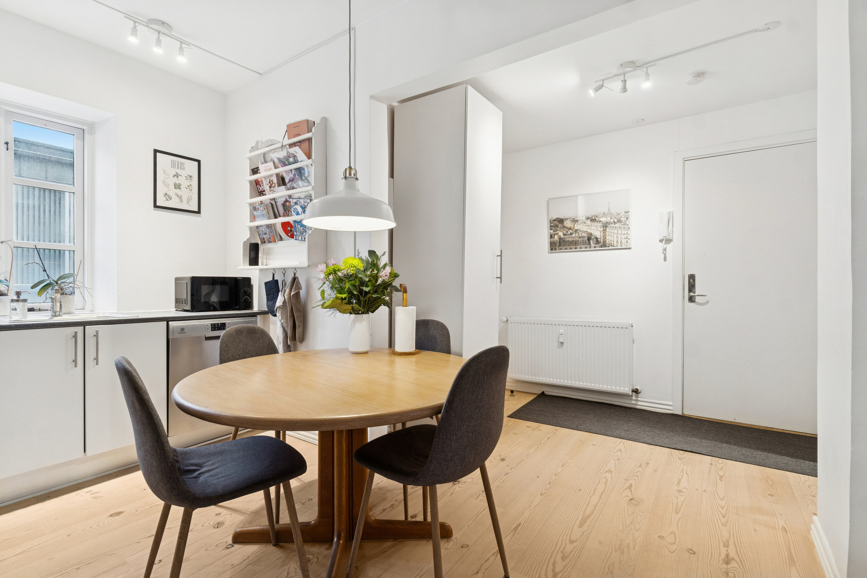 Fremhævet køkken/alrum billede i fuldskærmstilstand. Billede af Rosenkrantzgade 8A, st.., 8000 Aarhus C