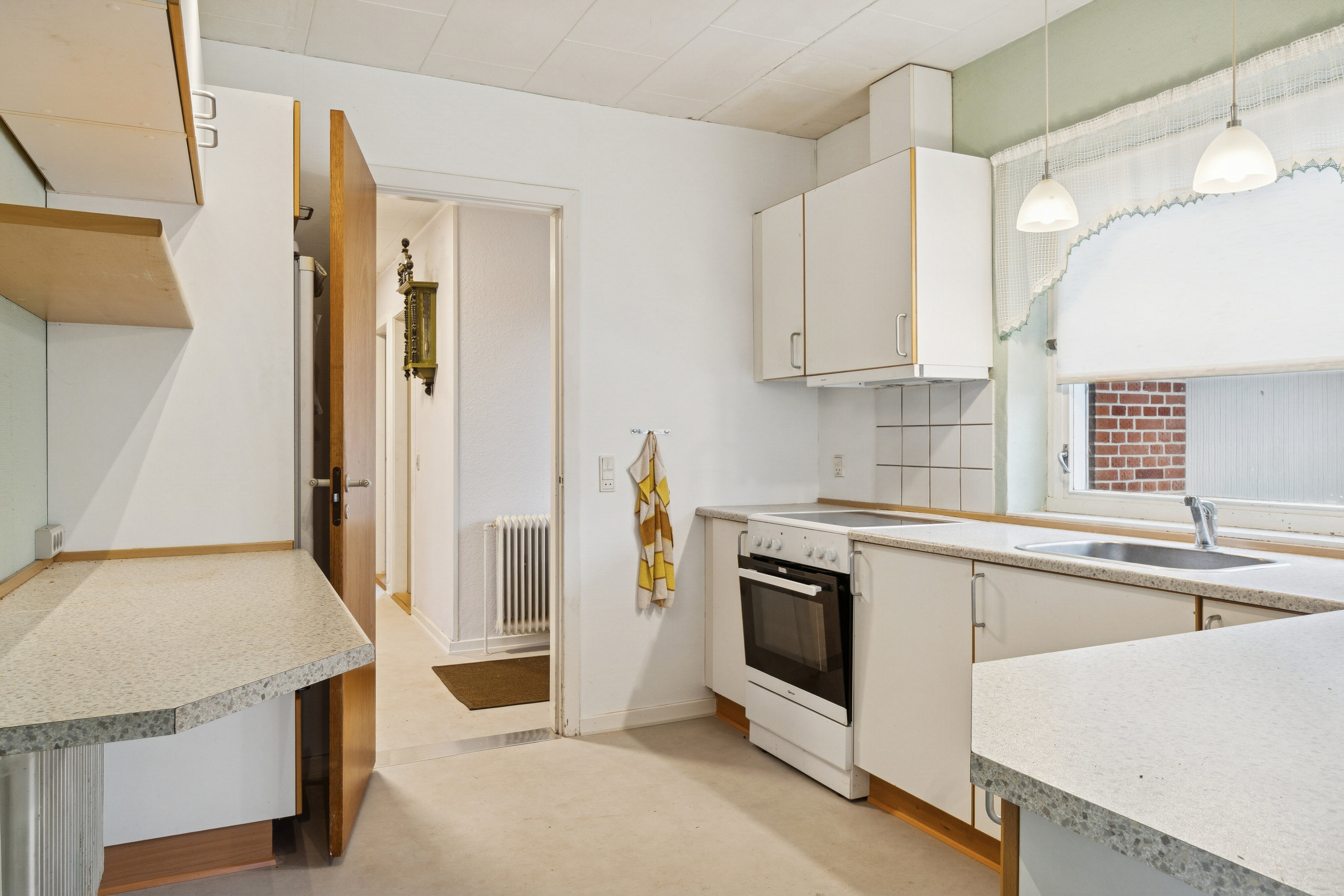 Fremhævet køkken billede i fuldskærmstilstand. Billede af Præstevænget 13, 6040 Egtved