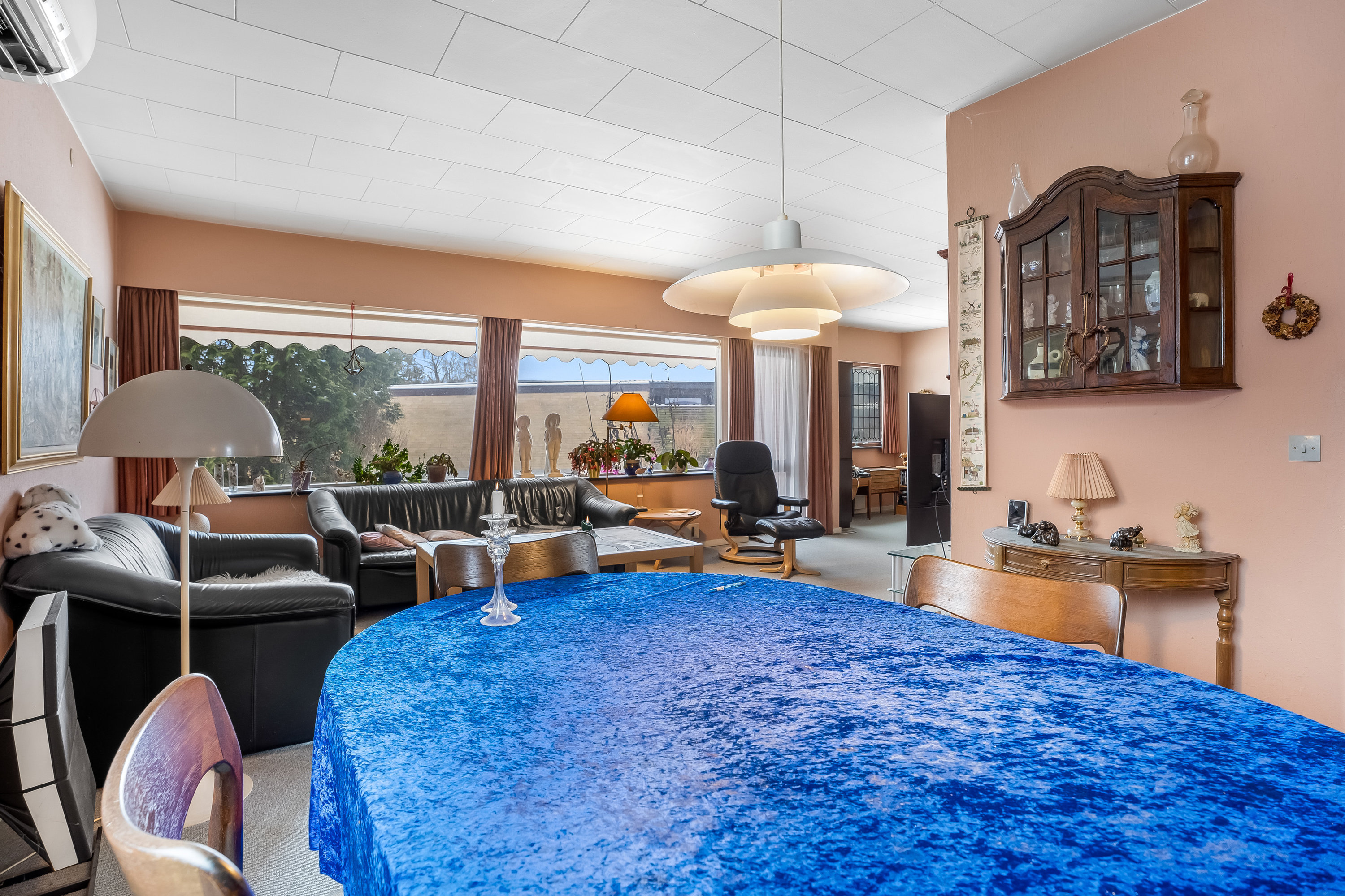 Fremhævet stue billede i fuldskærmstilstand. Billede af Møllemarksvej 10, 4900 Nakskov