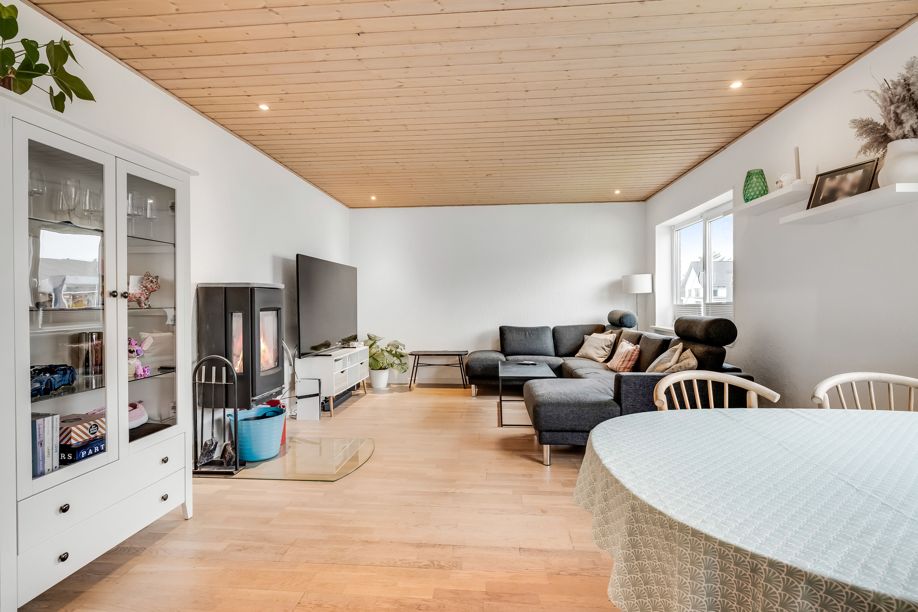 Fremhævet stue billede i fuldskærmstilstand. Billede af Nørregade 49, 6960 Hvide Sande