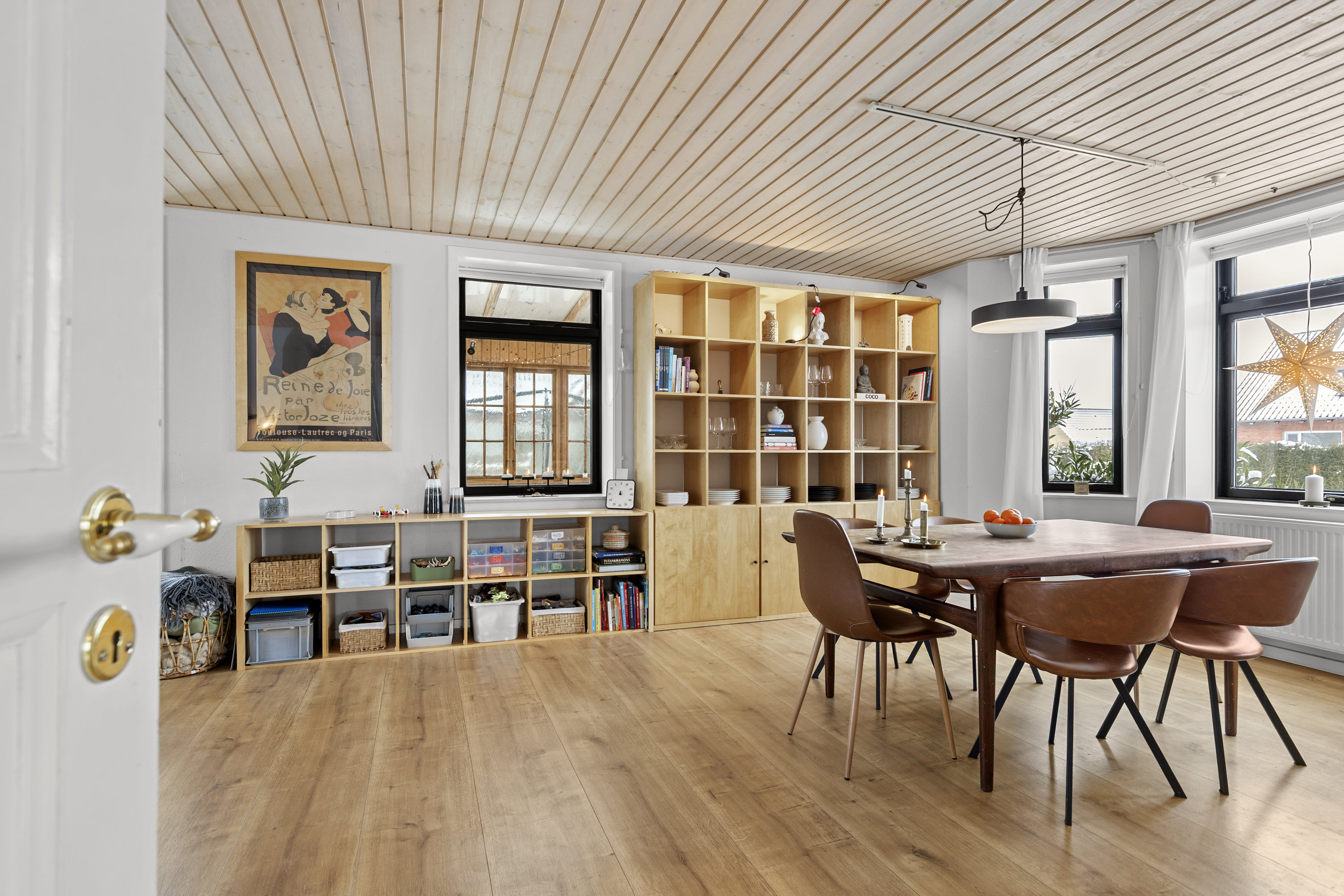 Fremhævet stue billede i fuldskærmstilstand. Billede af Ørslev Gade 86, Ørslev, 4100 Ringsted