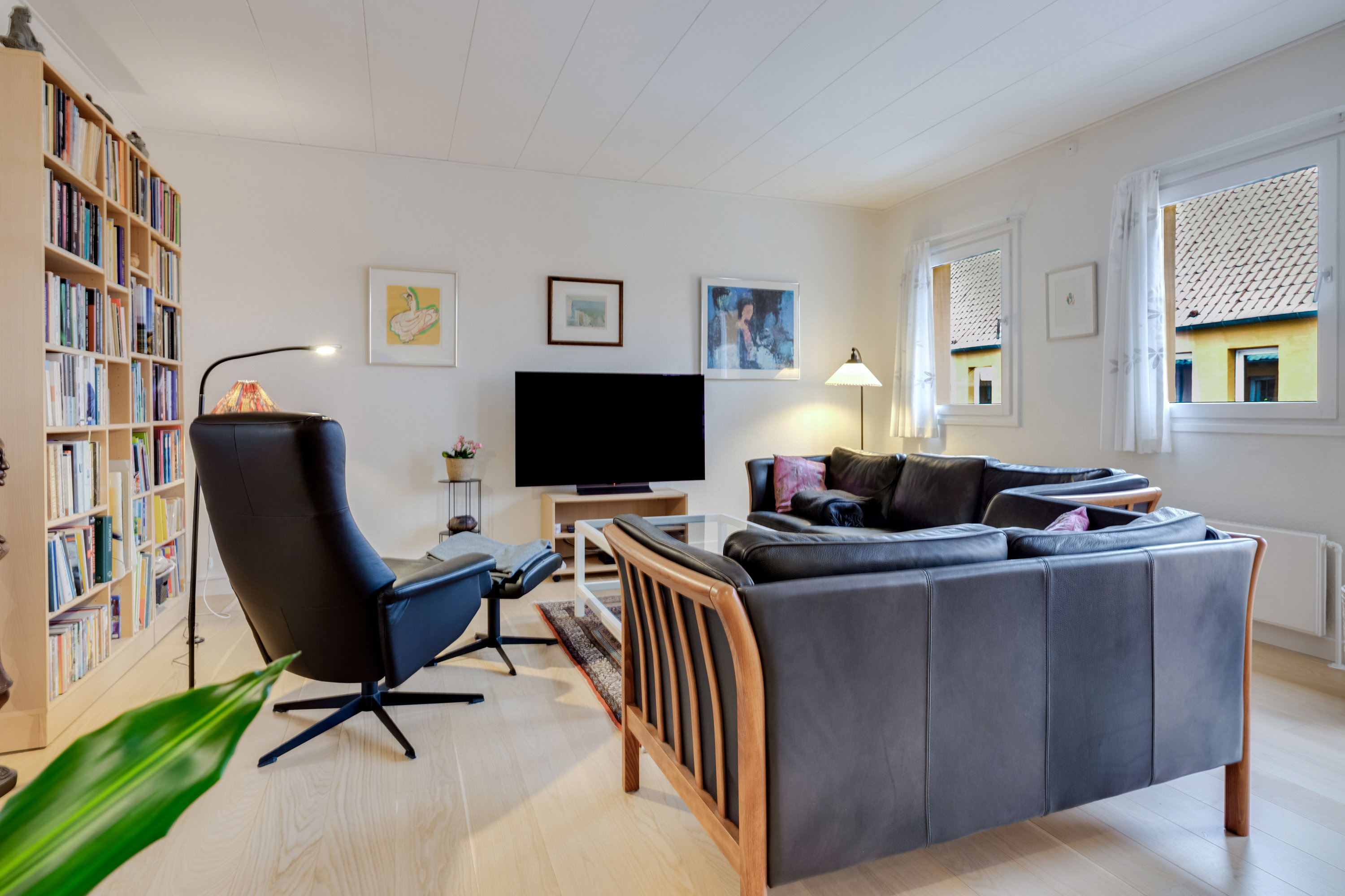 Fremhævet stue billede i fuldskærmstilstand. Billede af Nyenstad 17, 5800 Nyborg