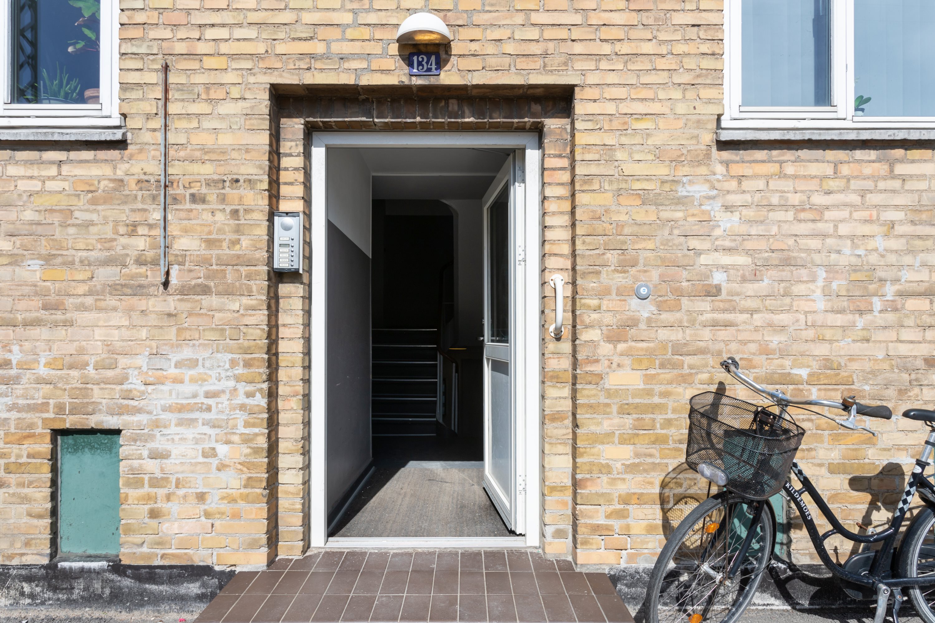 Fremhævet andet billede i fuldskærmstilstand. Billede af Folehaven 134, 1. tv., 2500 Valby