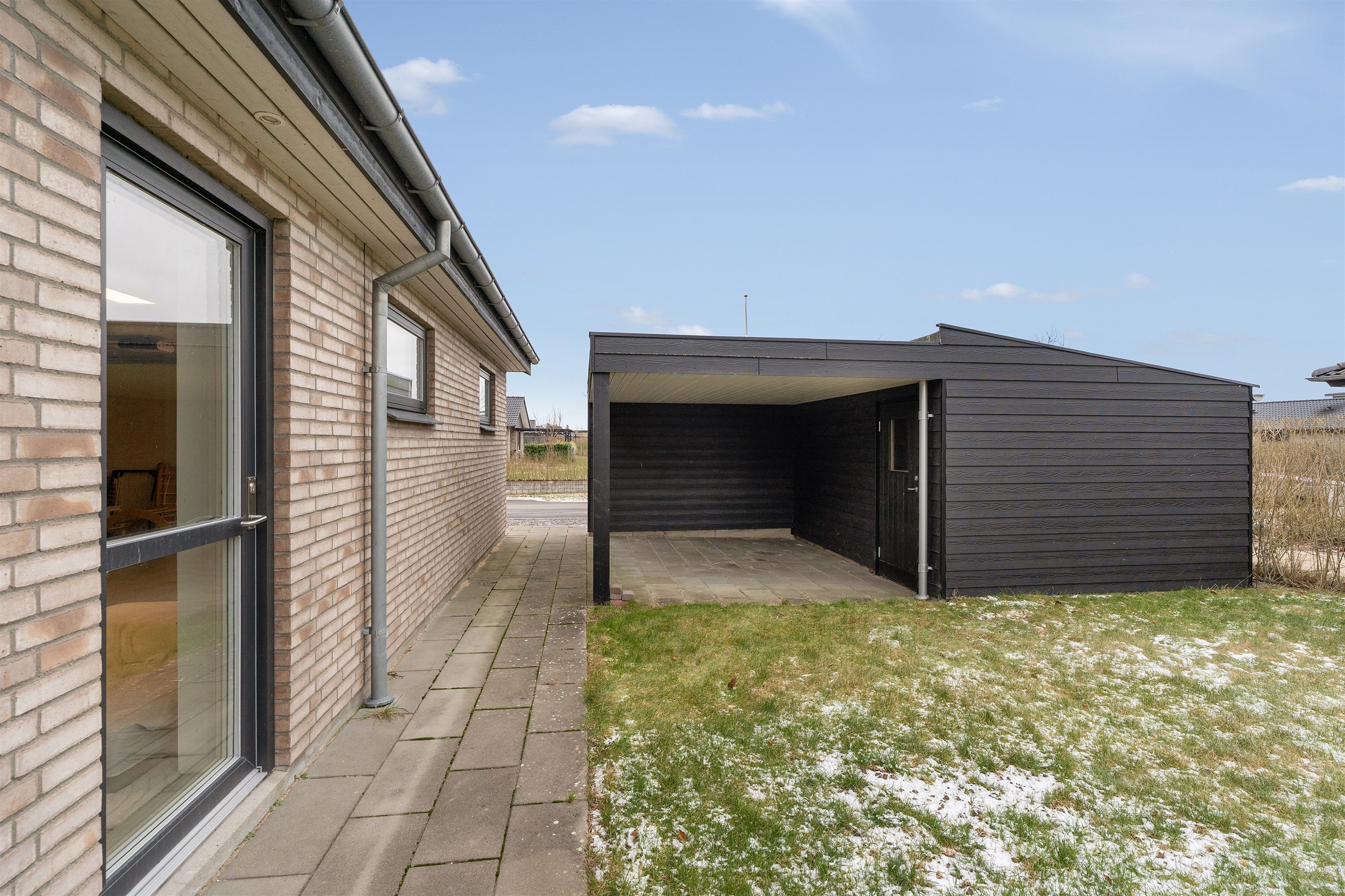 Fremhævet ejendommen billede i fuldskærmstilstand. Billede af Bænkebideren 8, 7190 Billund