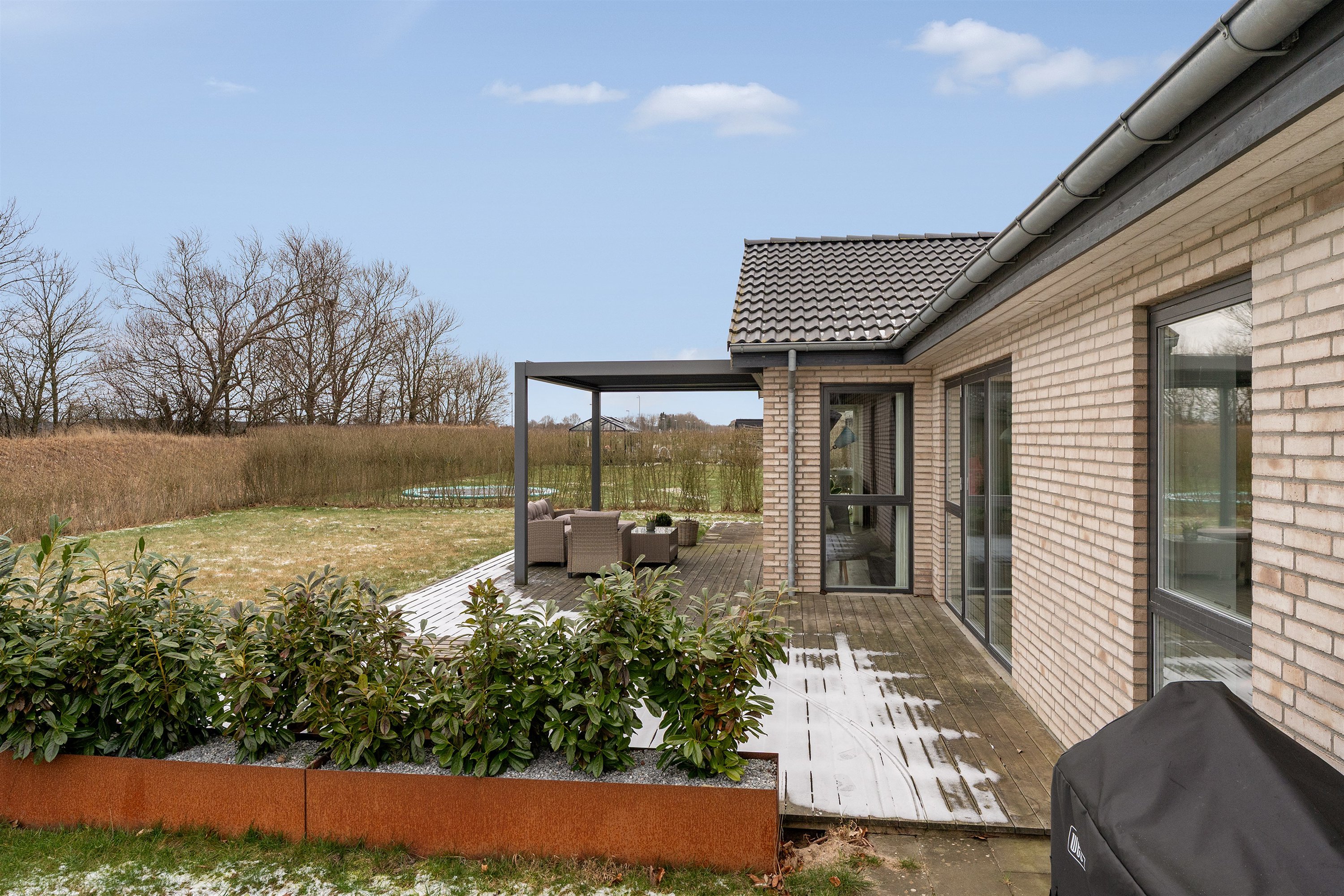 Fremhævet ejendommen billede i fuldskærmstilstand. Billede af Bænkebideren 8, 7190 Billund