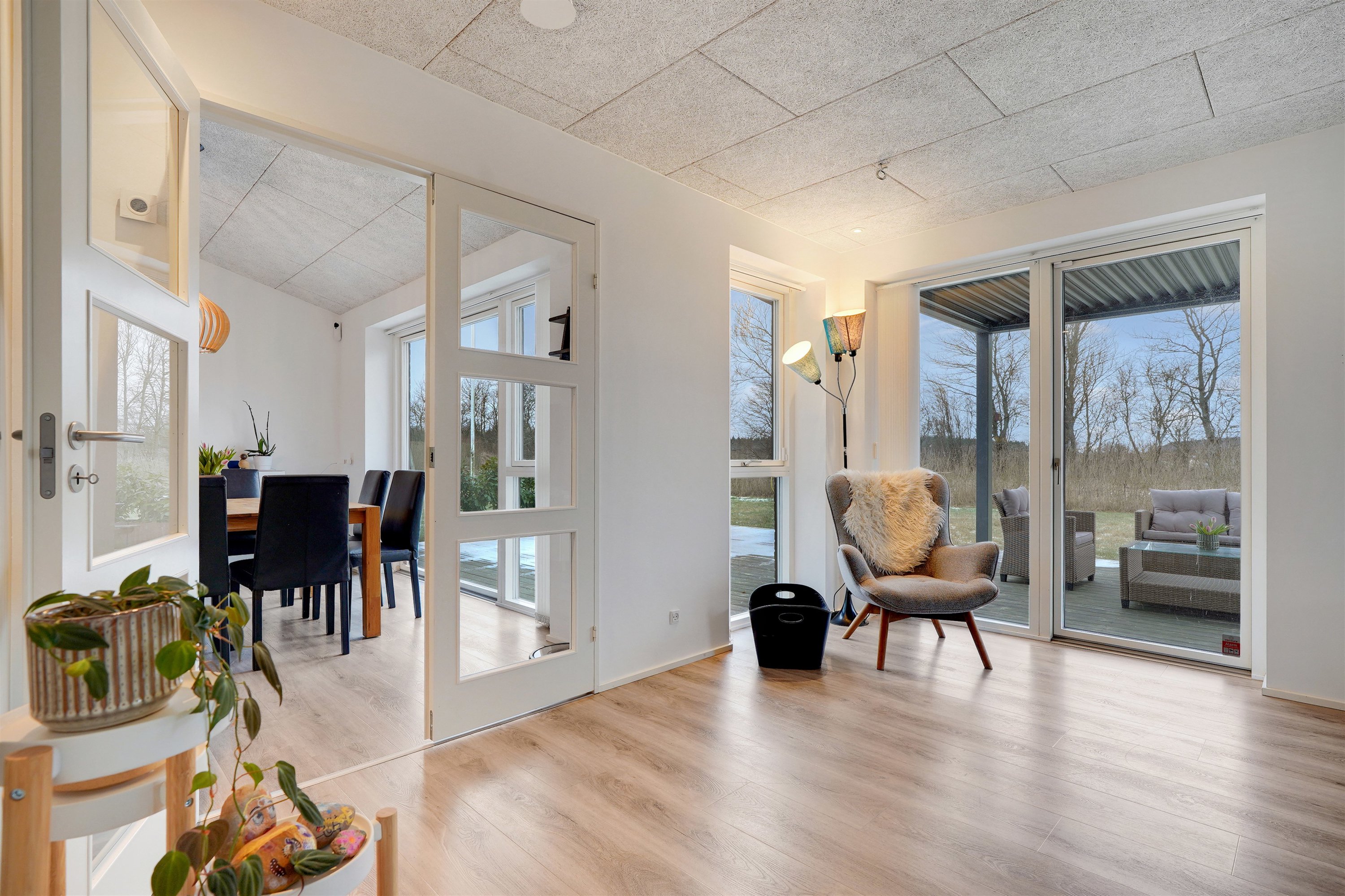 Fremhævet stue billede i fuldskærmstilstand. Billede af Bænkebideren 8, 7190 Billund