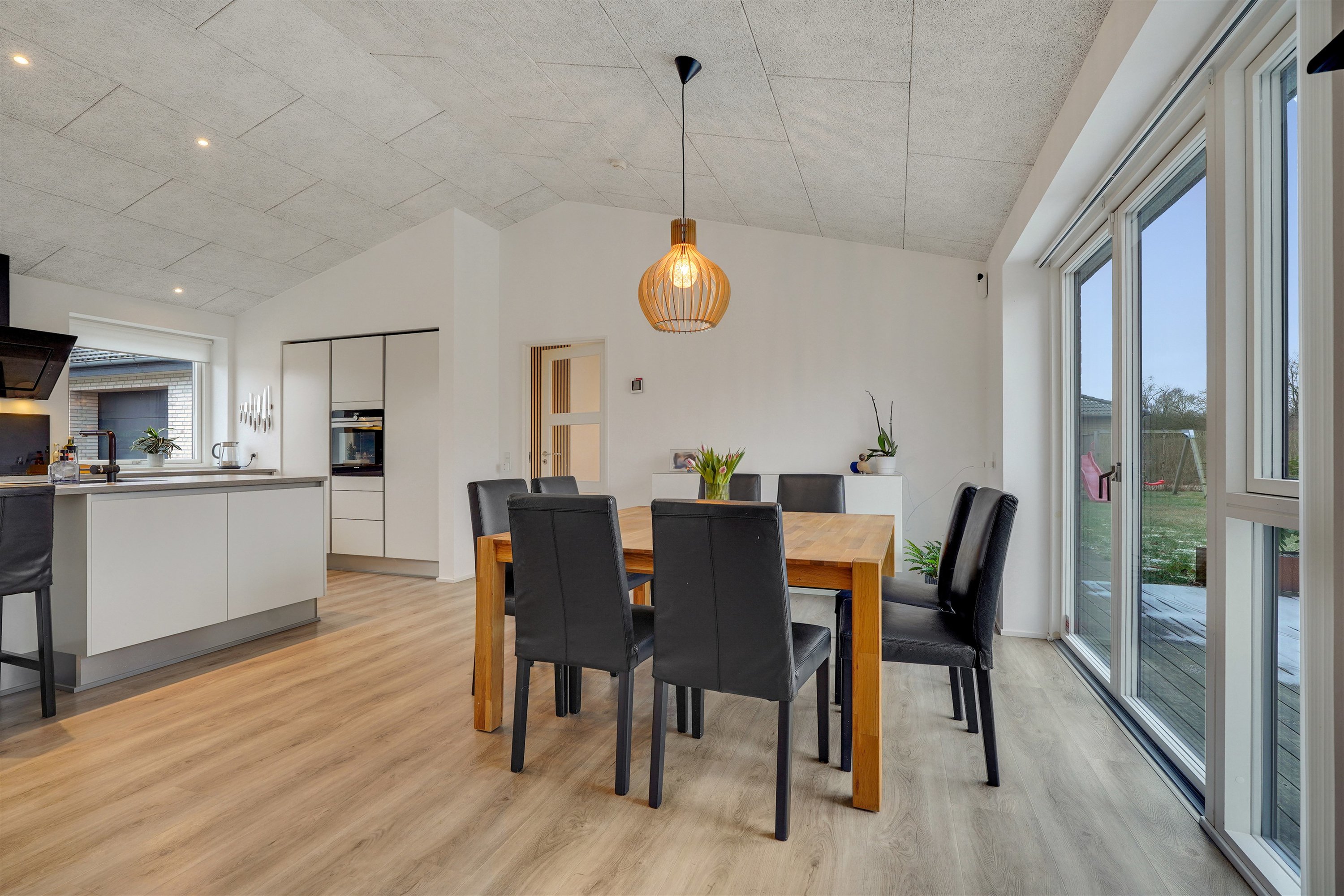 Fremhævet alrum billede i fuldskærmstilstand. Billede af Bænkebideren 8, 7190 Billund