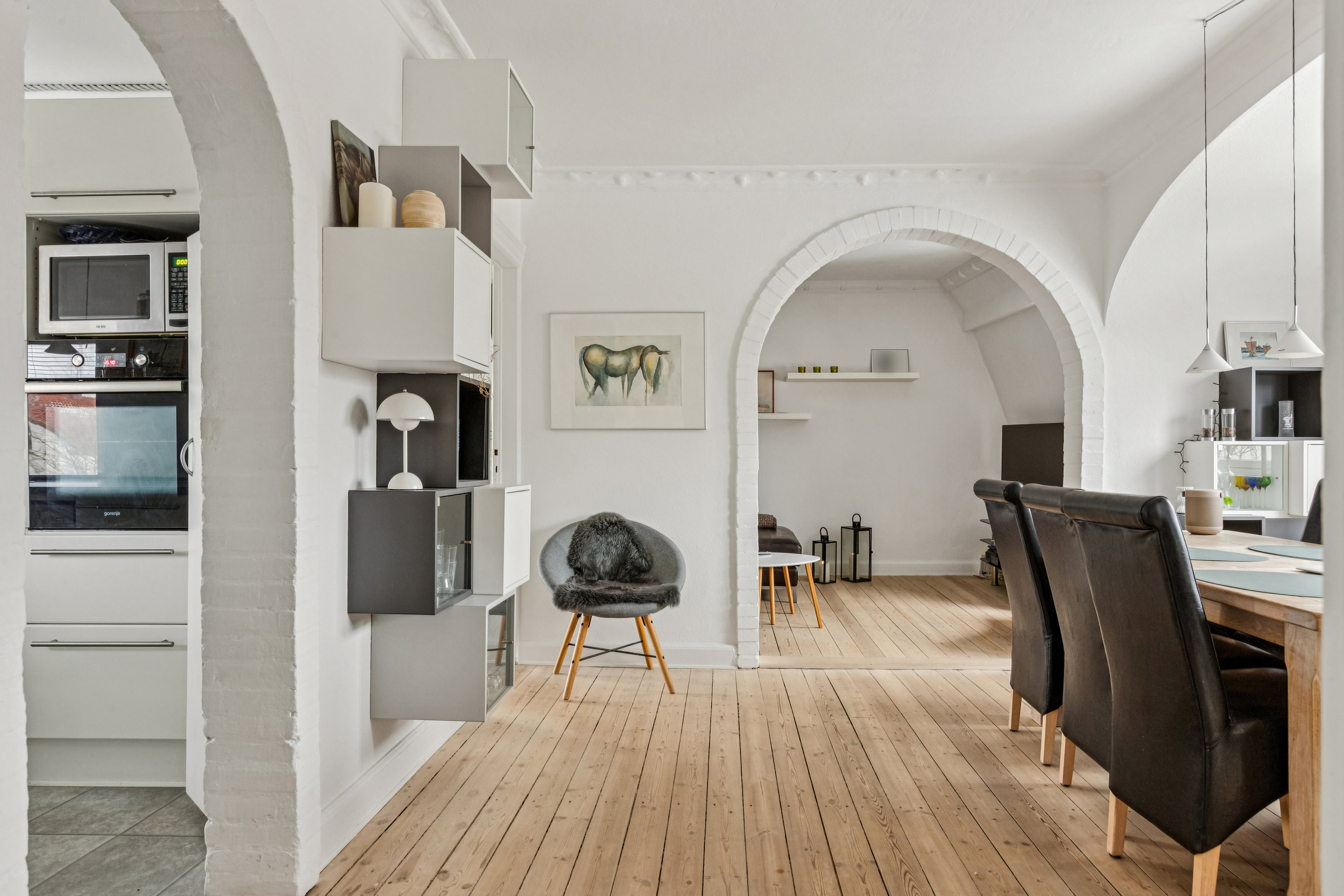 Fremhævet stue billede i fuldskærmstilstand. Billede af Kongovej 12, 1., 2300 København S