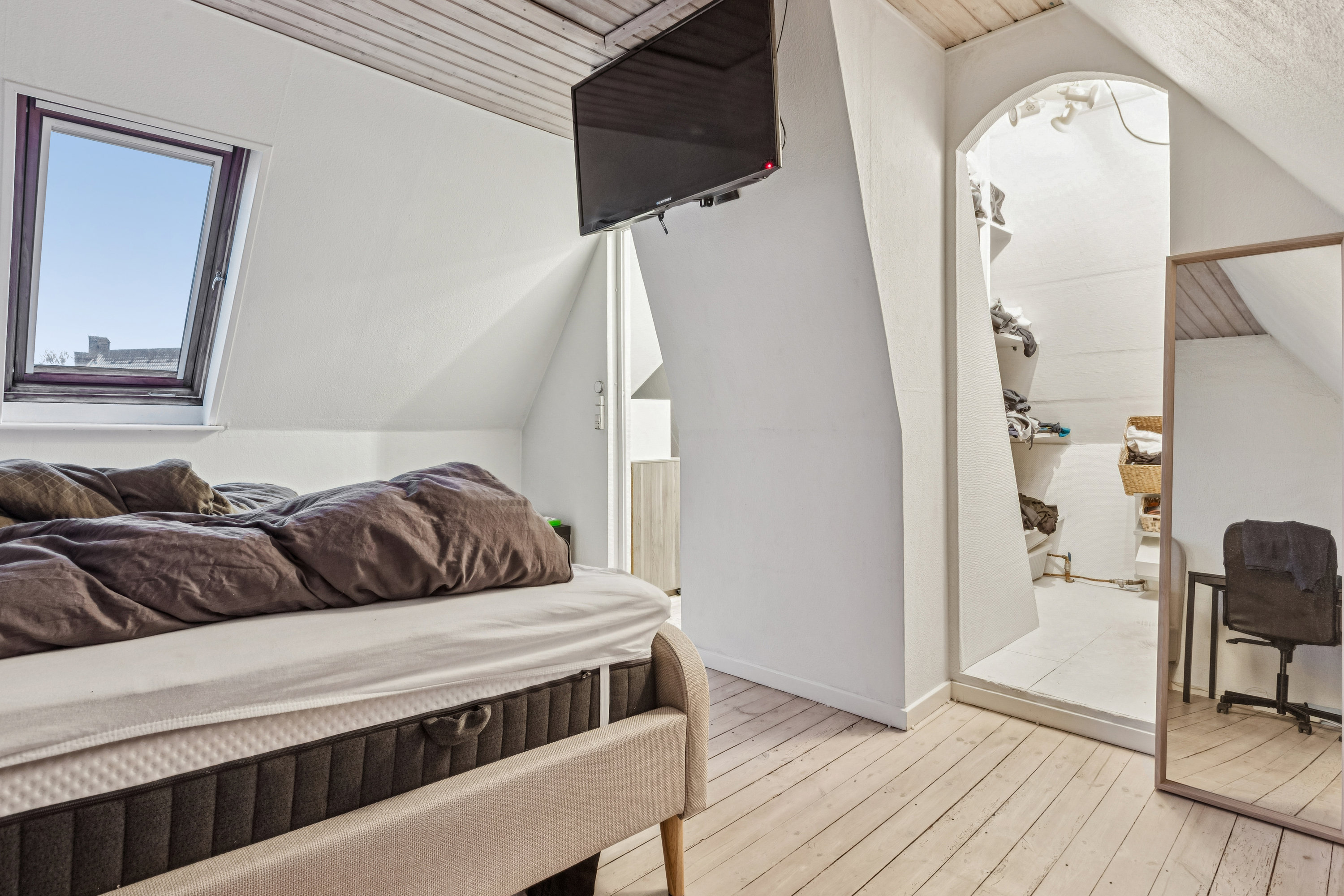 Fremhævet værelse billede i fuldskærmstilstand. Billede af Kongovej 12, 1., 2300 København S