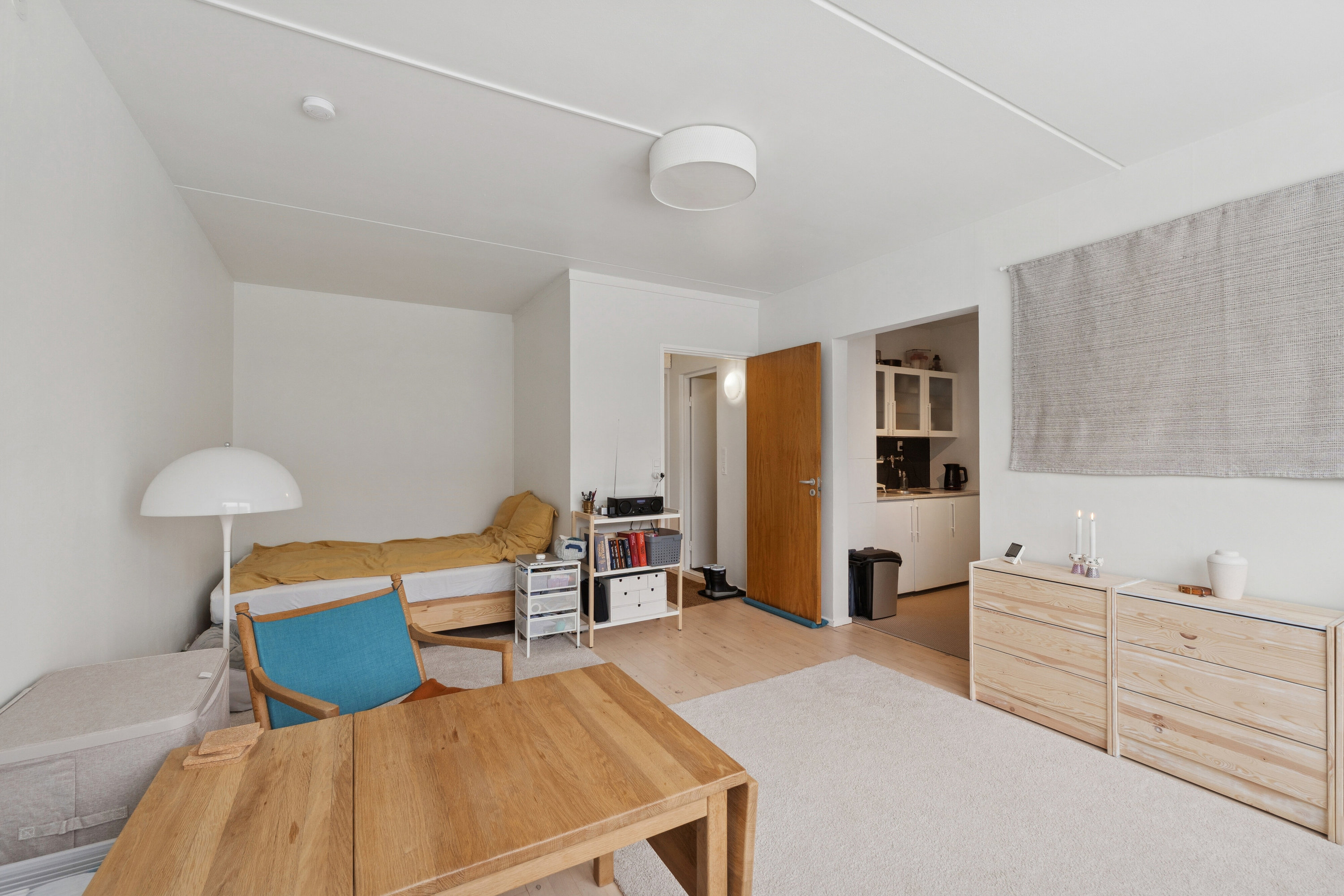 Fremhævet soveværelse billede i fuldskærmstilstand. Billede af Blåbærhaven 13, 1. mf., 2980 Kokkedal