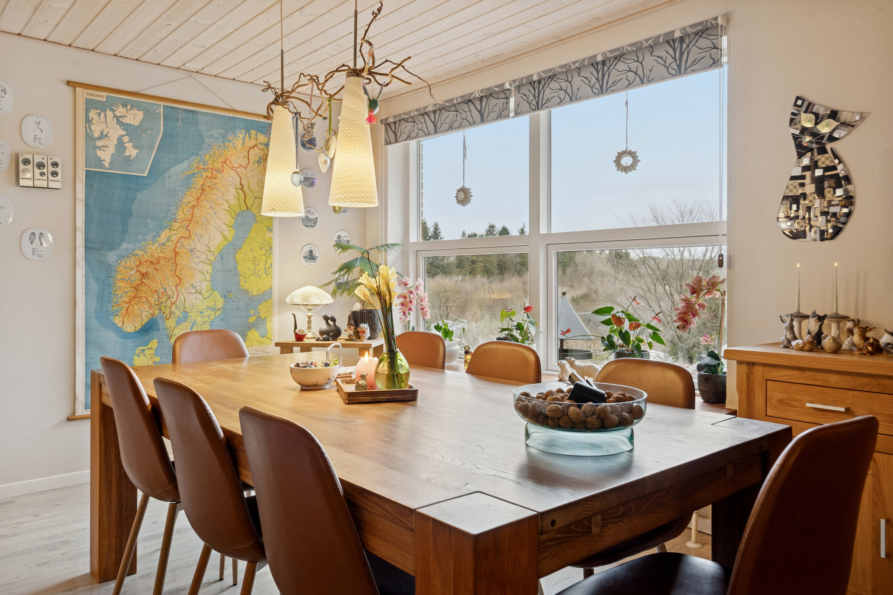 Fremhævet spisestue billede i fuldskærmstilstand. Billede af Fyrre Alle 5, 6040 Egtved