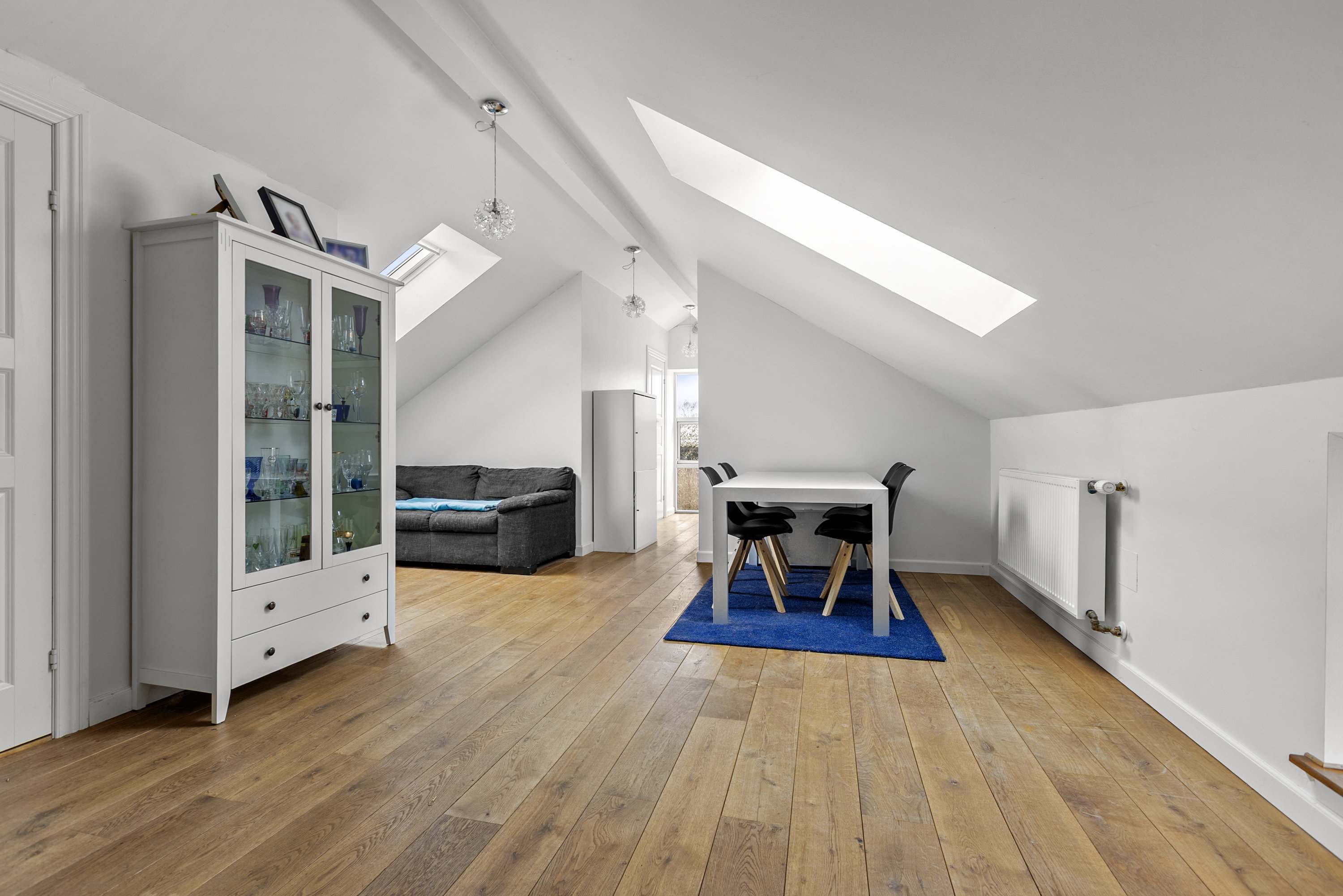 Fremhævet stue billede i fuldskærmstilstand. Billede af Vesterbygårdvej 14, 4490 Jerslev Sjælland