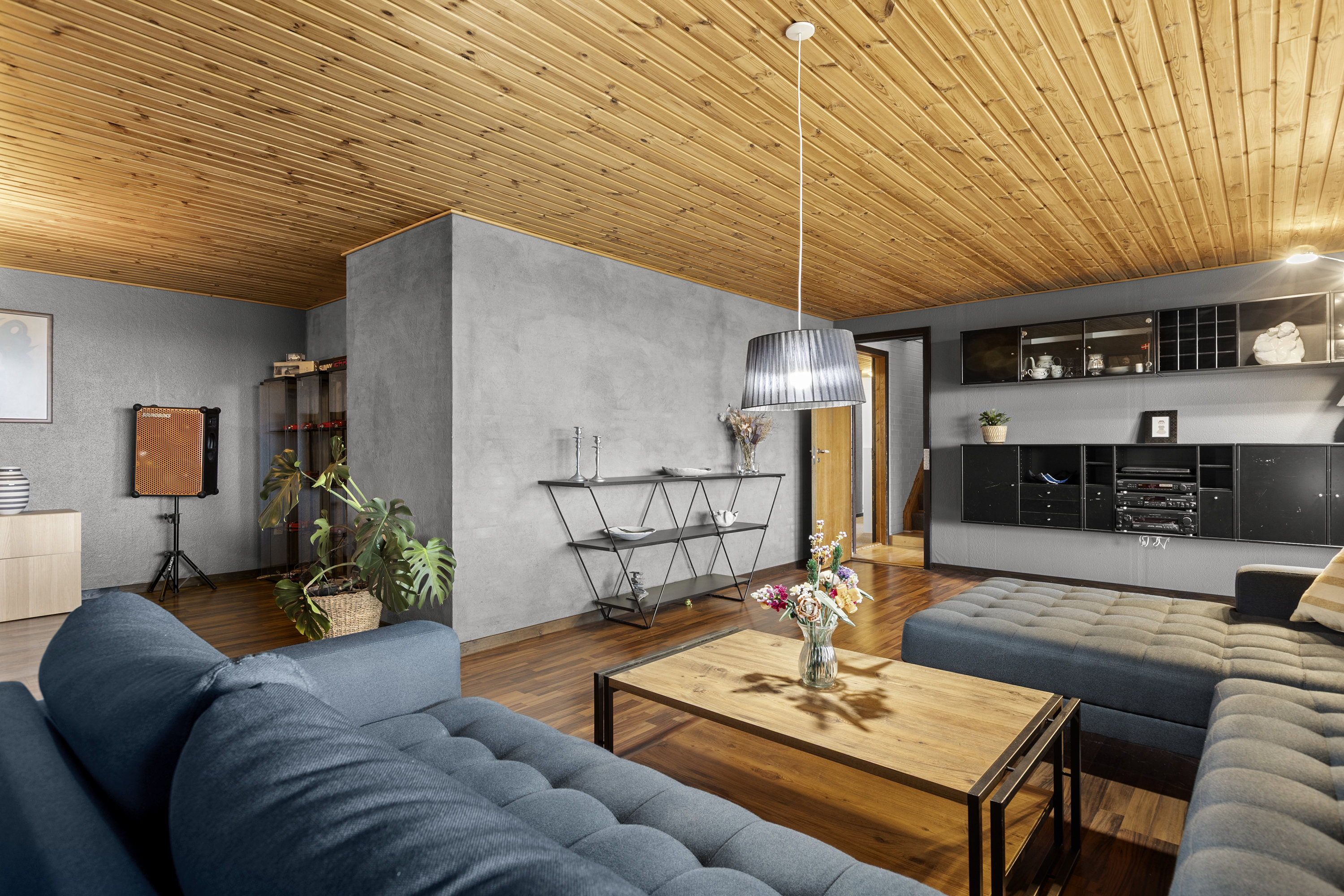 Fremhævet stue billede i fuldskærmstilstand. Billede af Milehøjen 16, Årby, 4400 Kalundborg