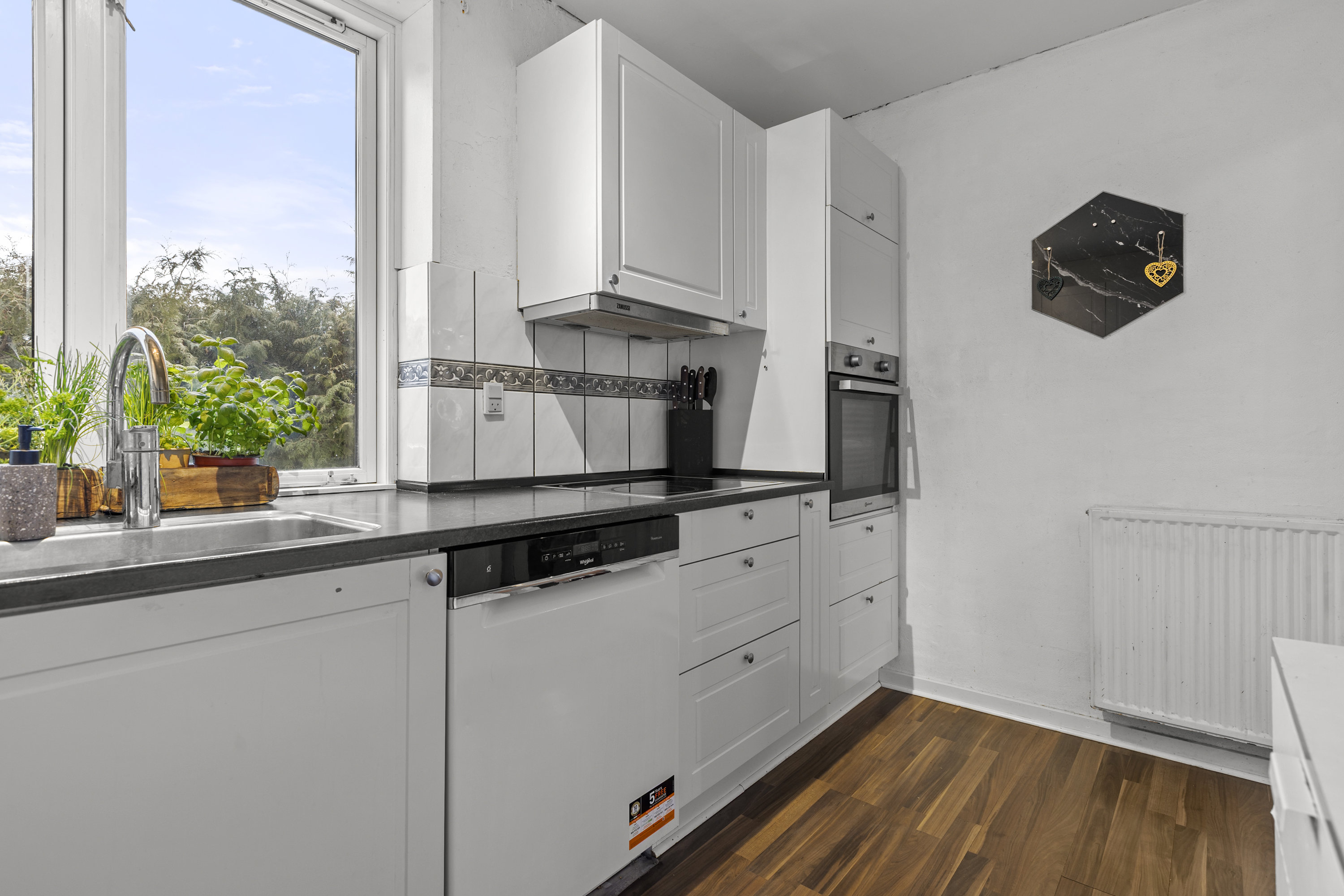 Fremhævet køkken billede i fuldskærmstilstand. Billede af Roskildevej 442, Ortved, 4100 Ringsted